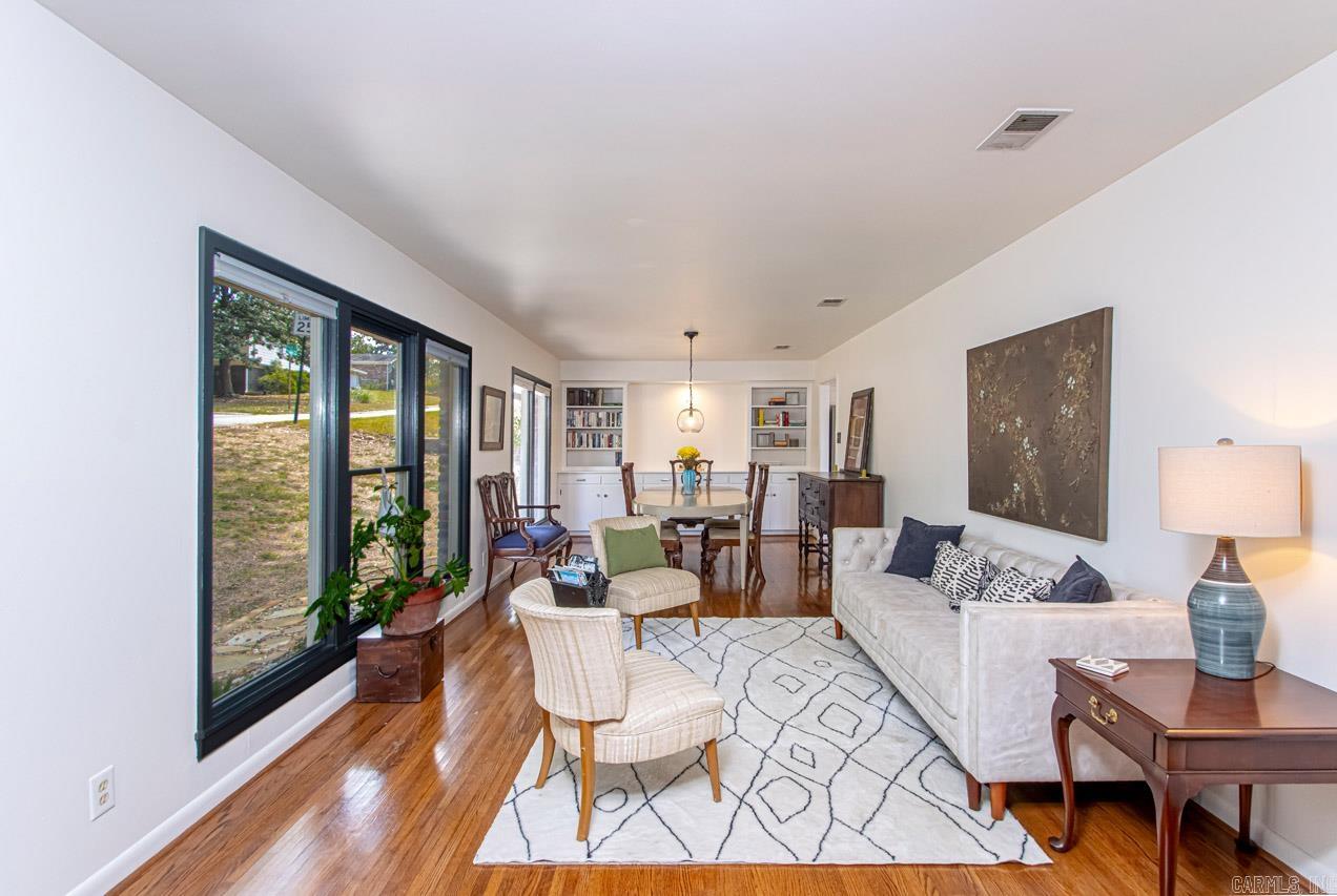 PLAZA HEIGHTS - Residential