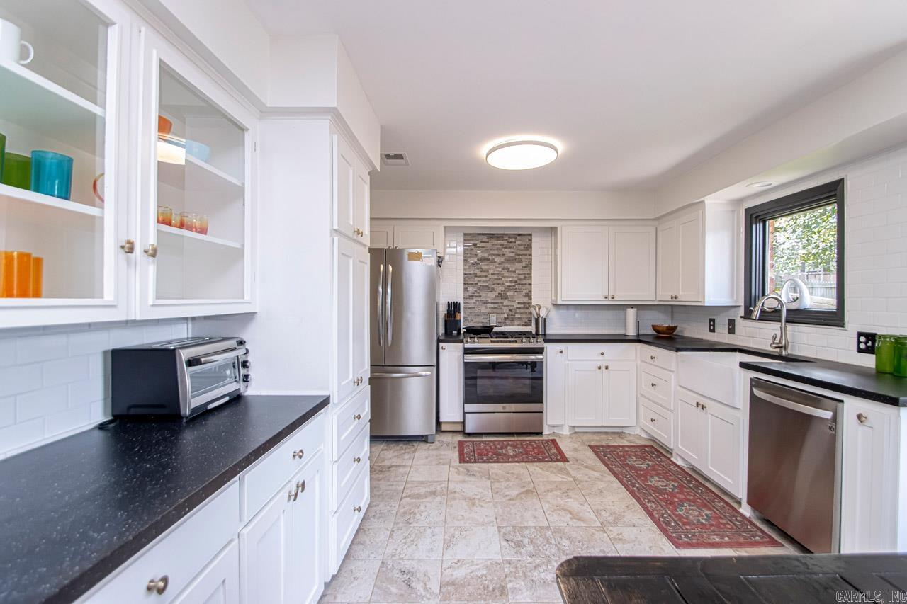 PLAZA HEIGHTS - Residential