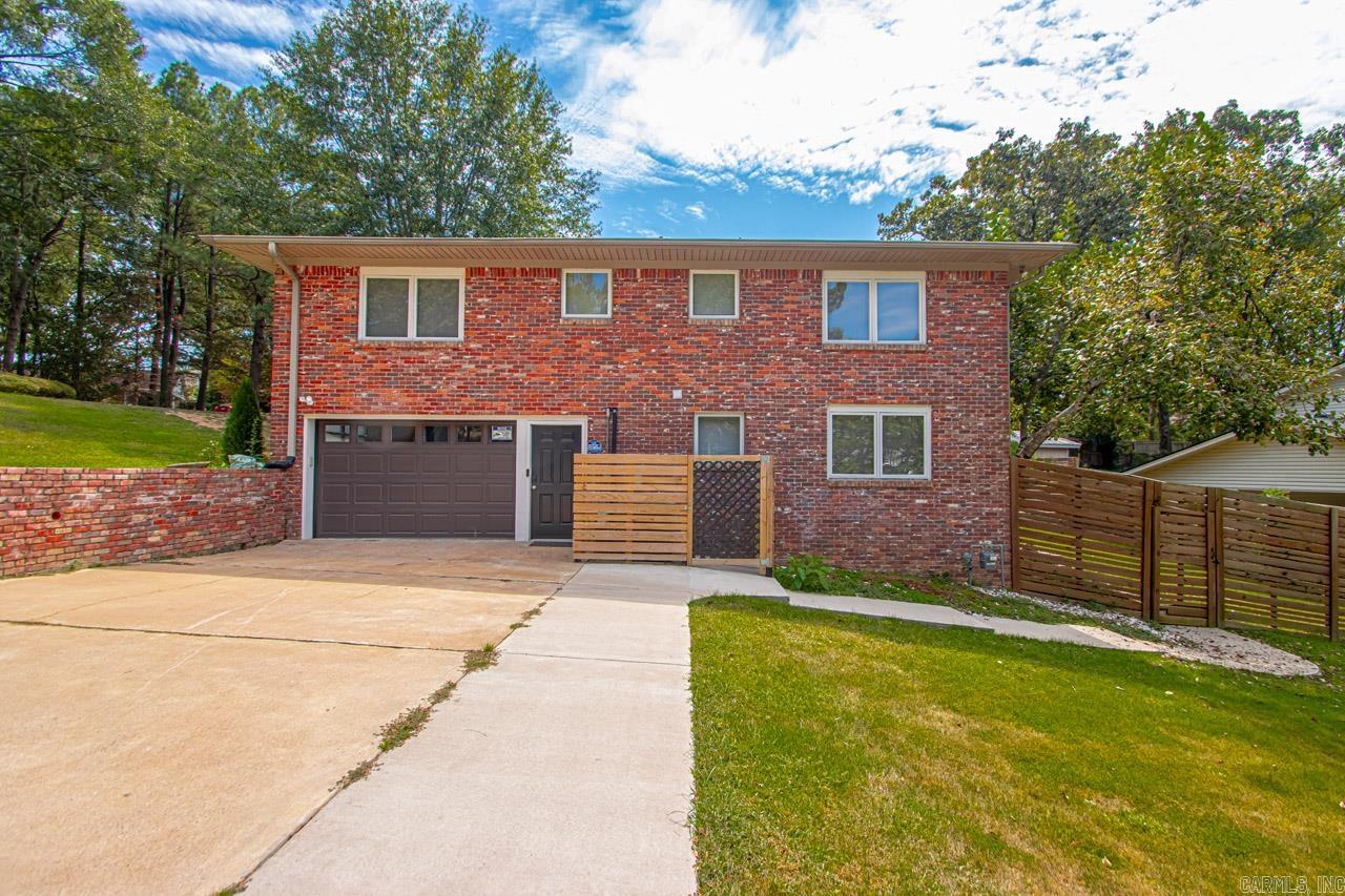 PLAZA HEIGHTS - Residential