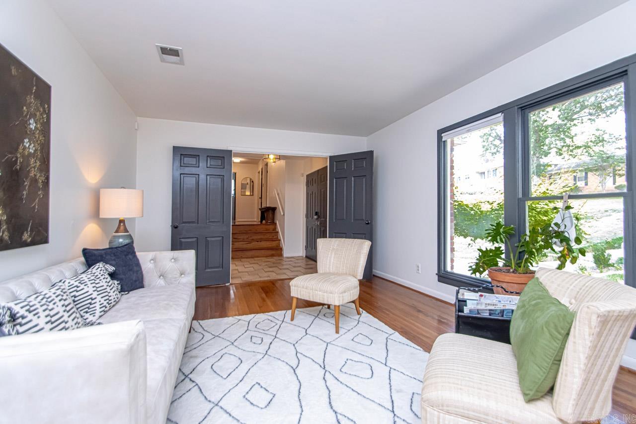 PLAZA HEIGHTS - Residential