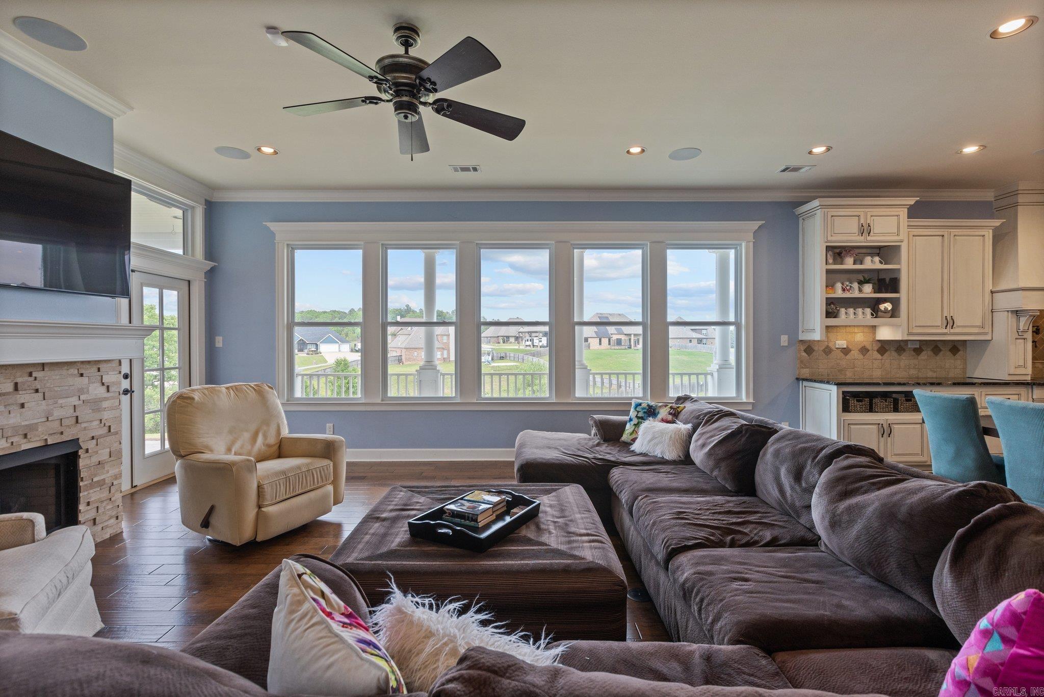 STONEHILL - Residential