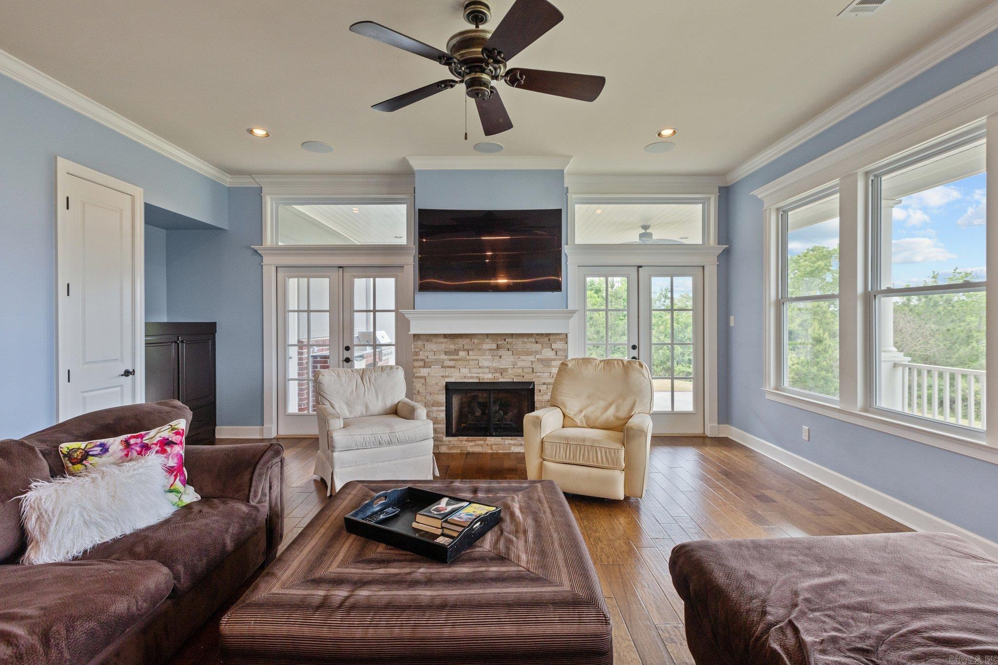 STONEHILL - Residential