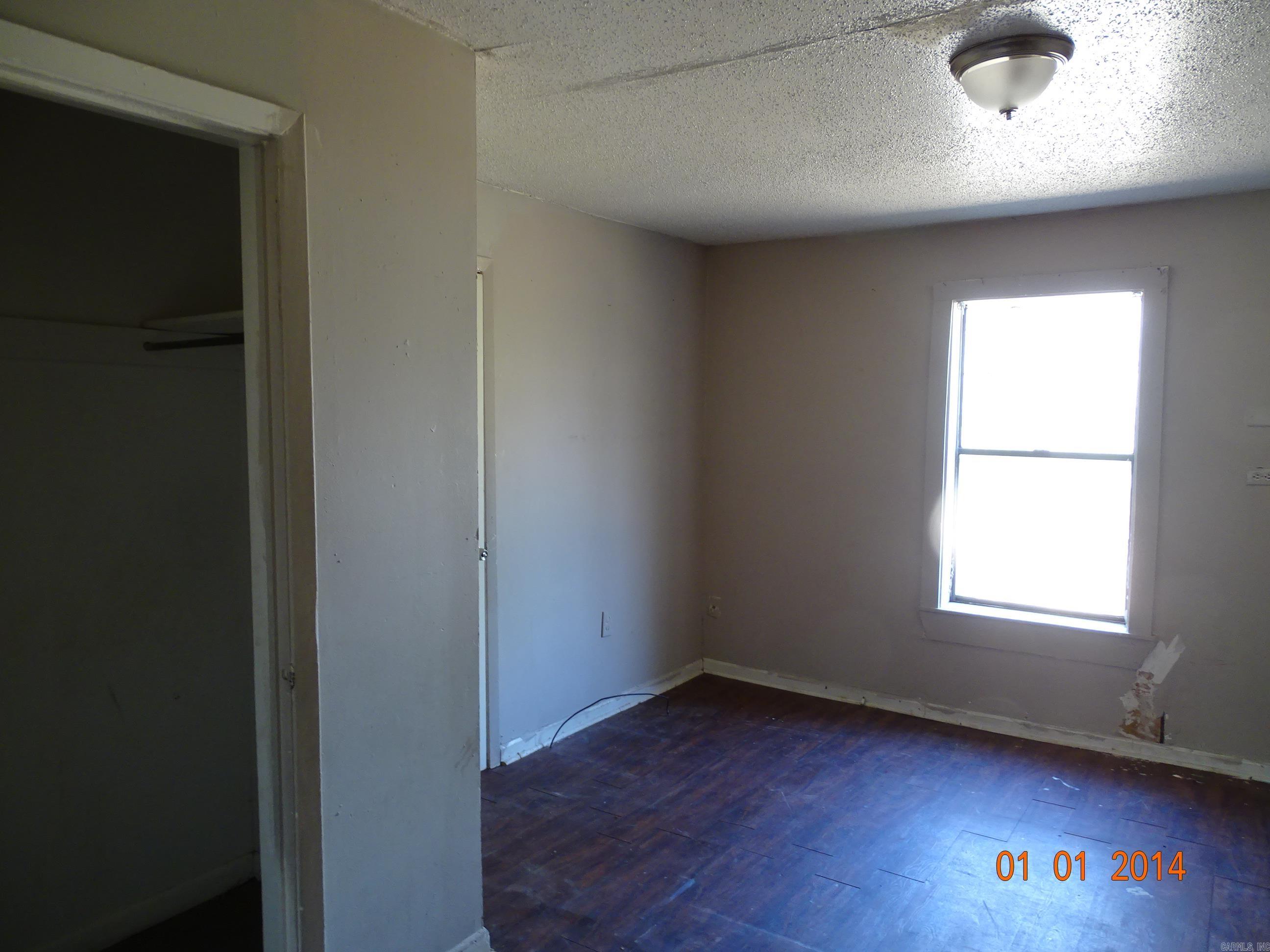 BARROW JOHN - Residential