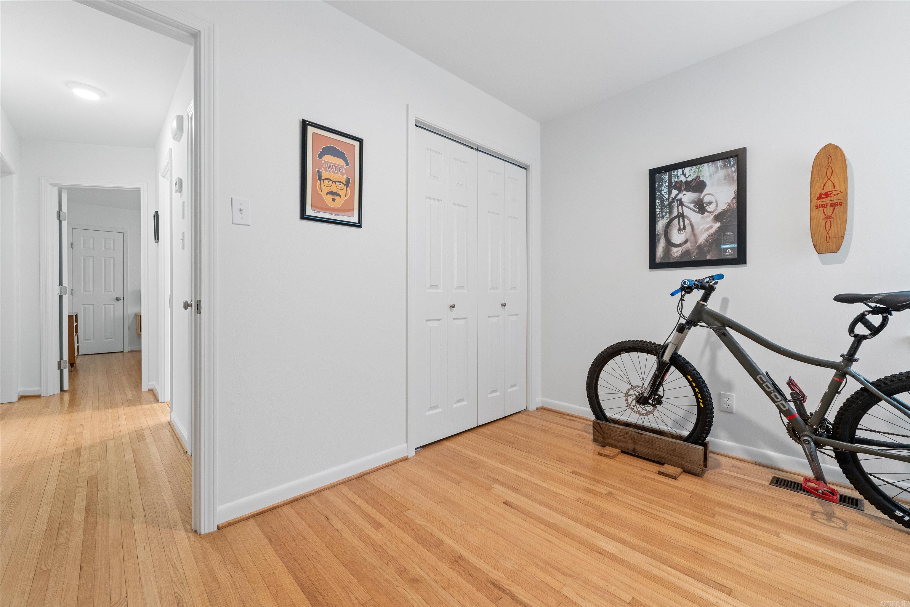 LAKEWOOD NE - Residential