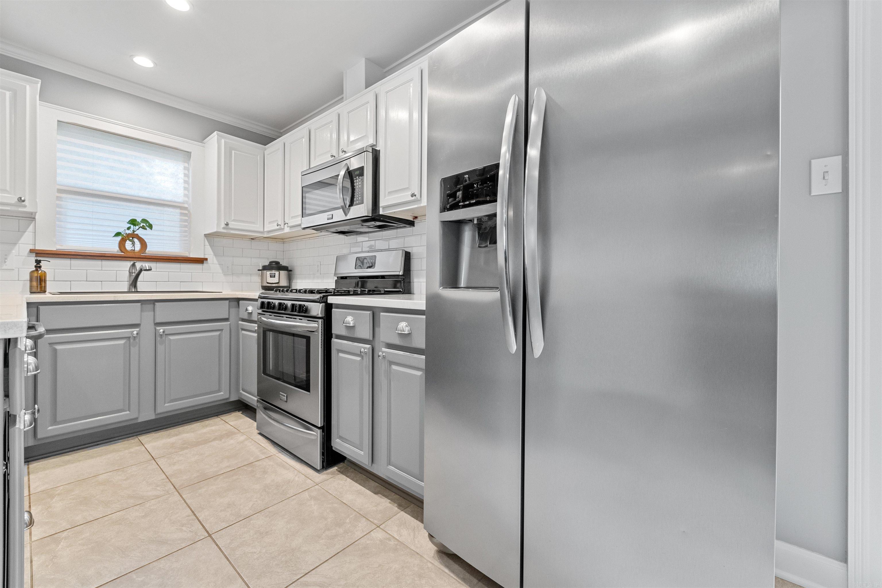 LAKEWOOD NE - Residential