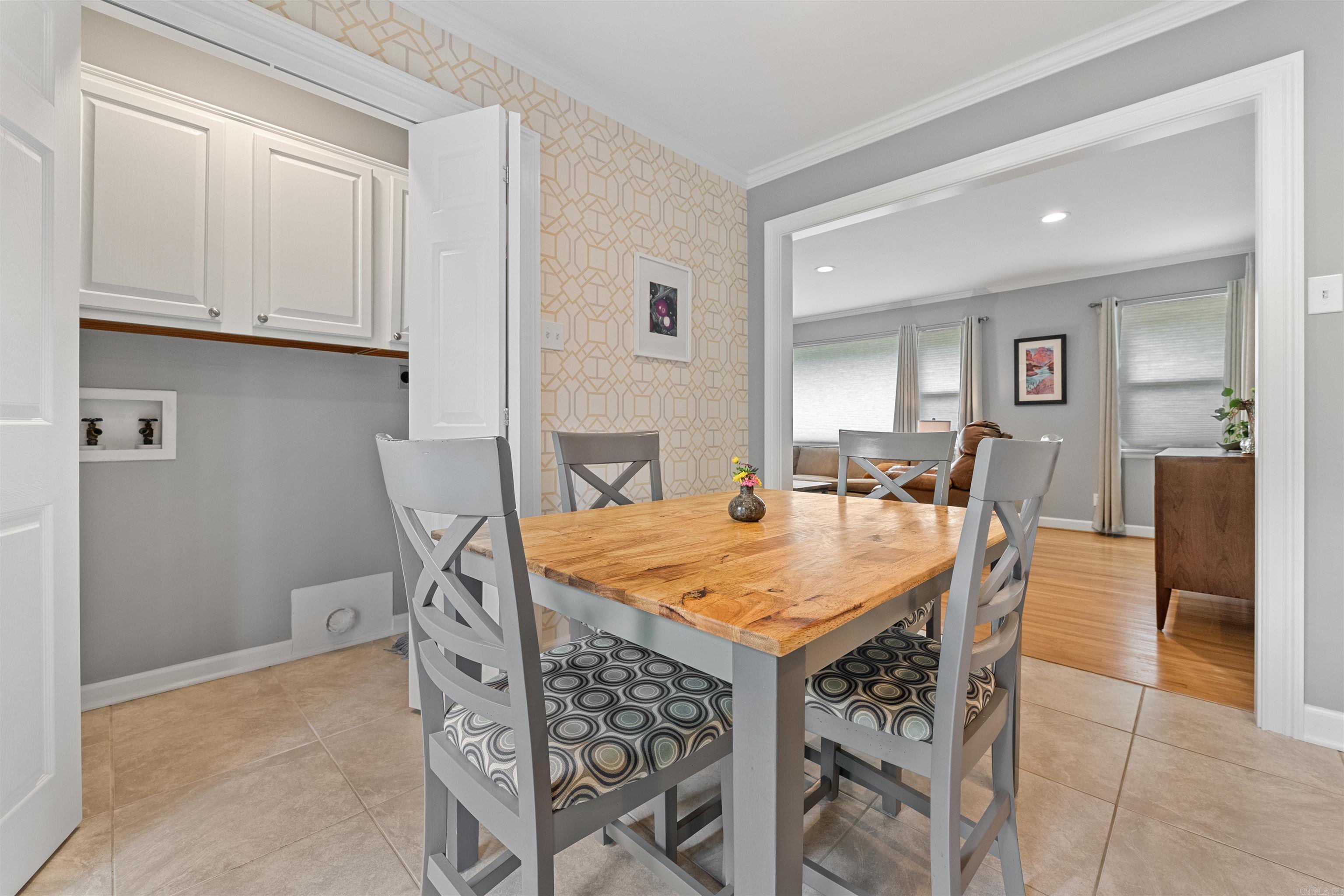 LAKEWOOD NE - Residential