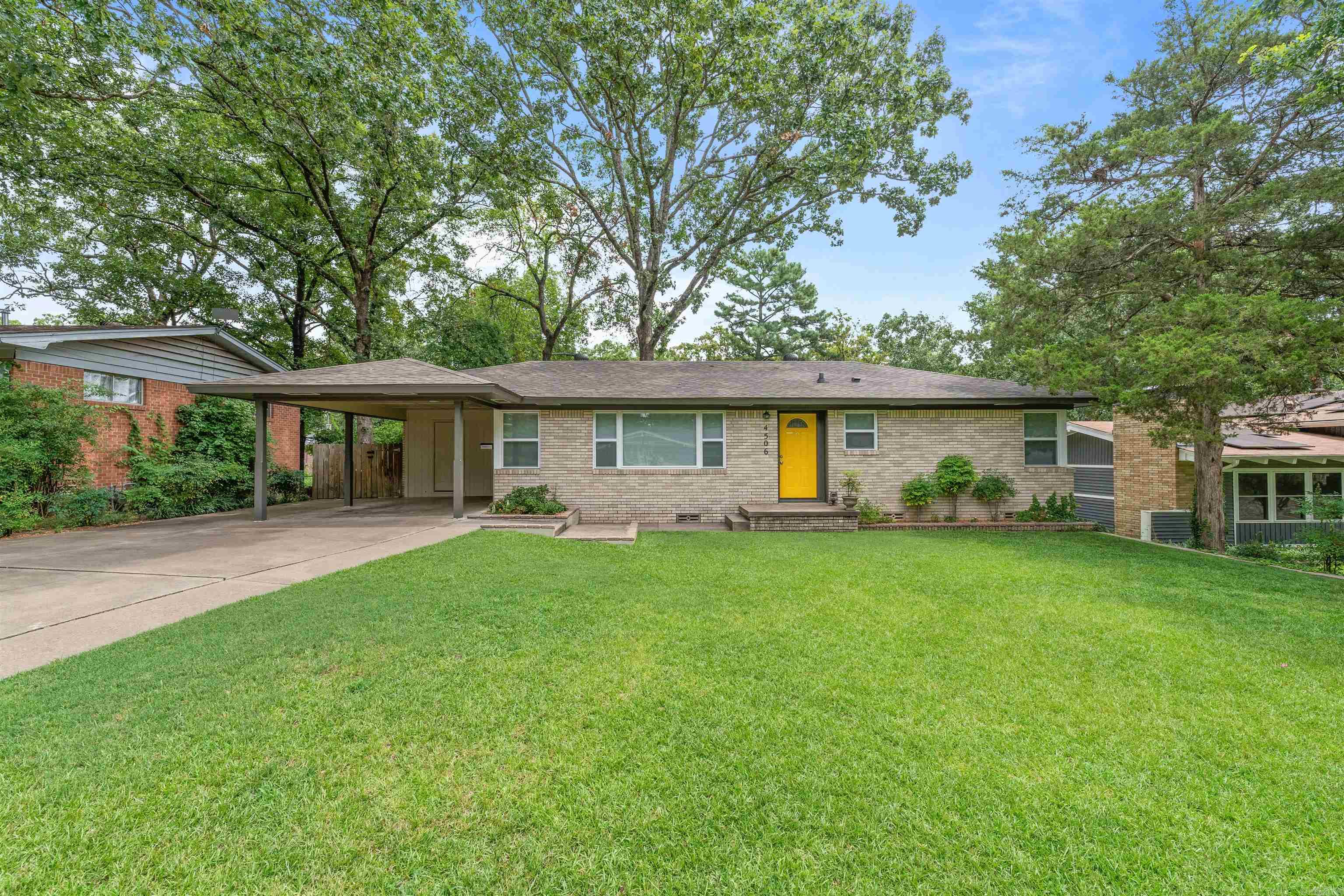 LAKEWOOD NE - Residential