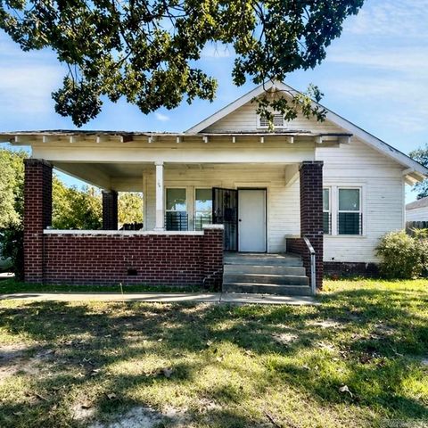 Photo of 1624 Pike Avenue, North Little Rock, AR 72114 (MLS # 26016930)