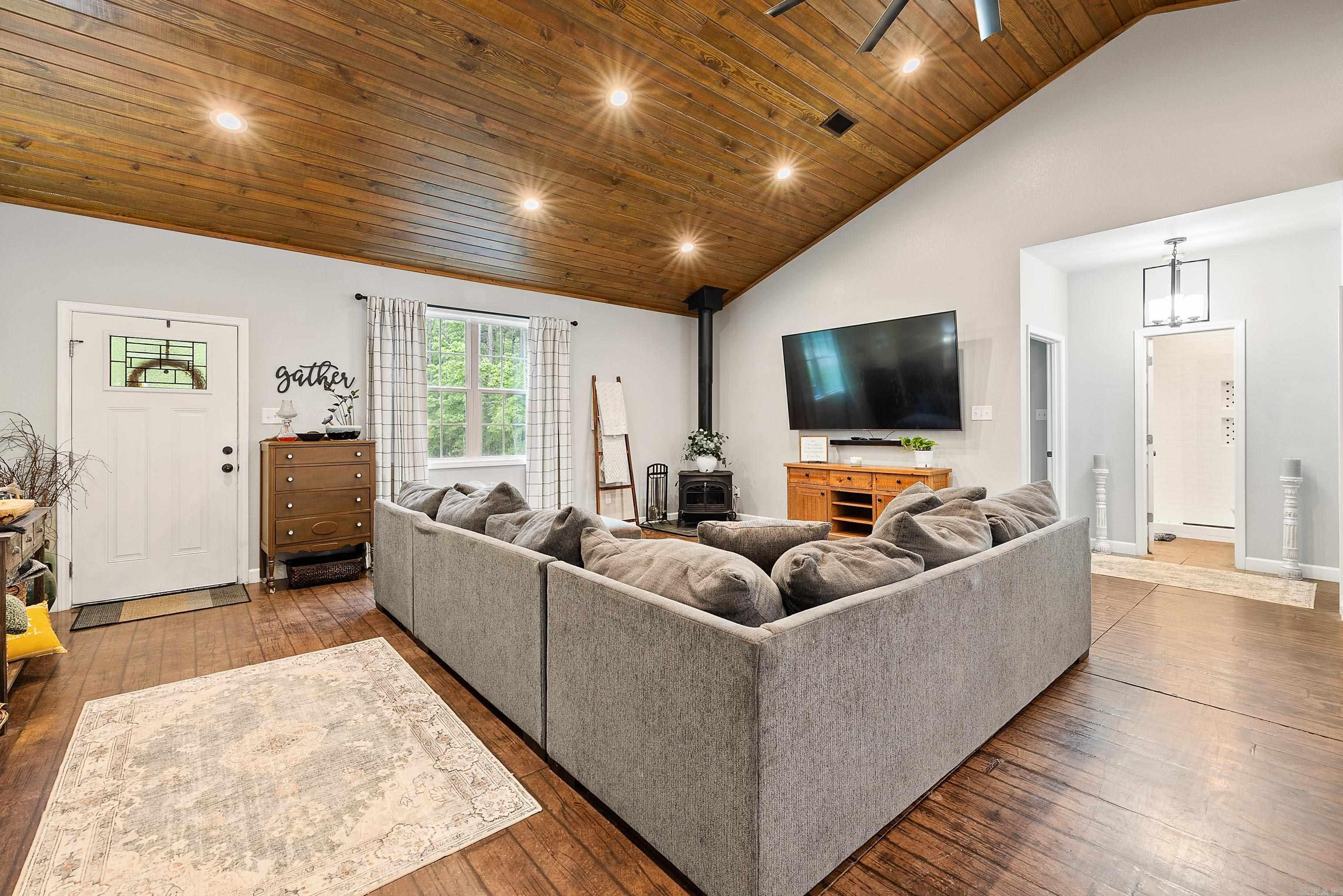 Metes & Bounds - Residential