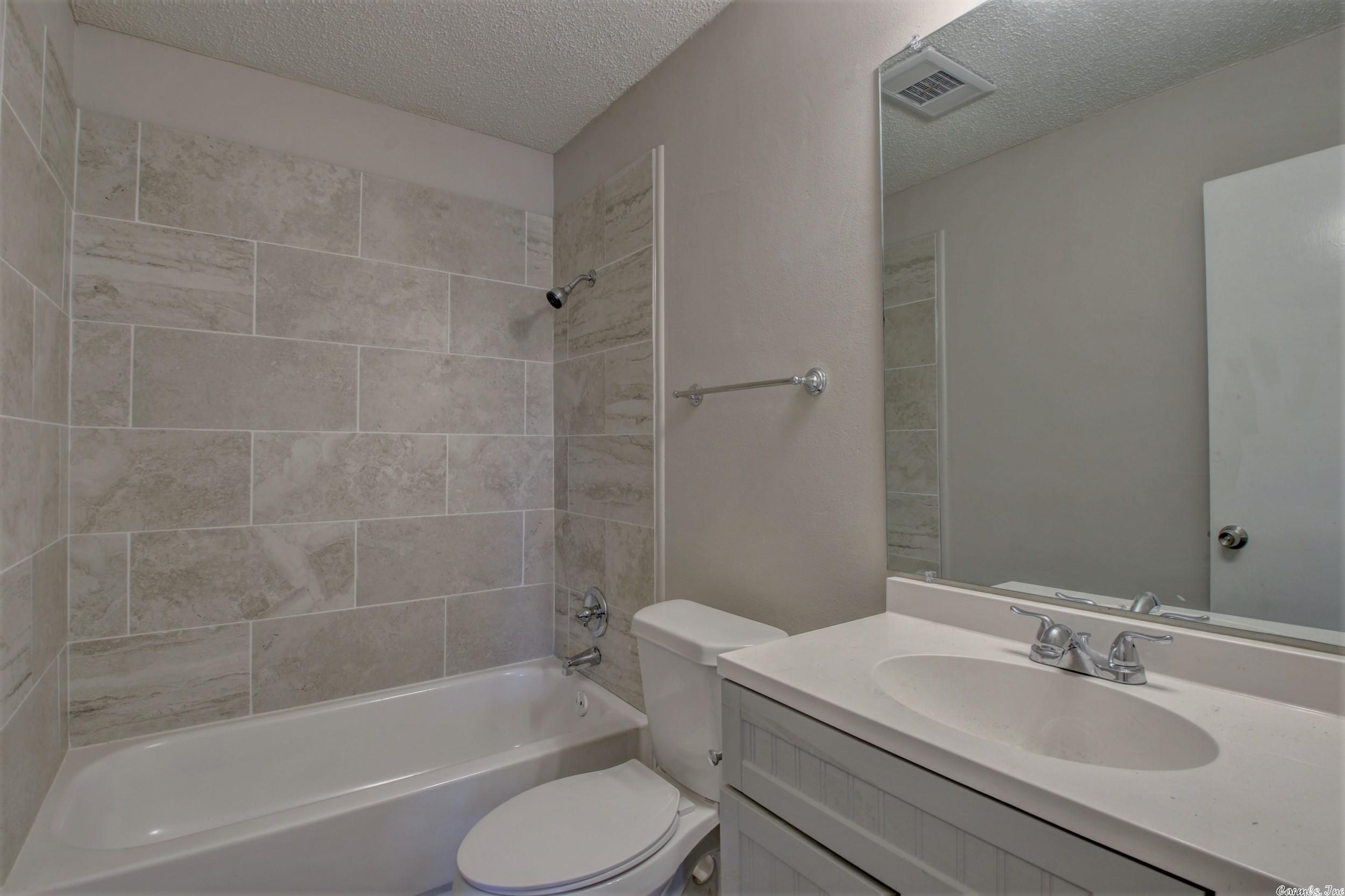 South Gate - Residential Lease