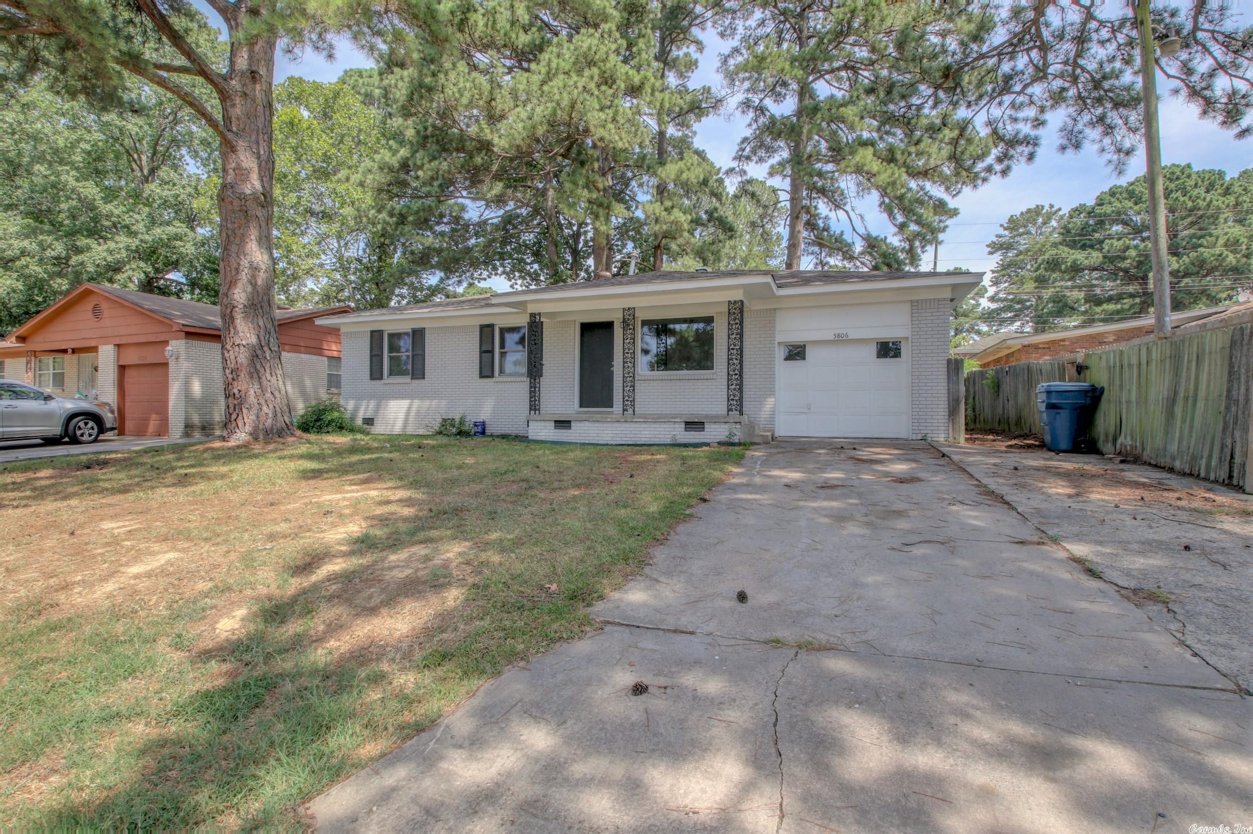 South Gate - Residential Lease