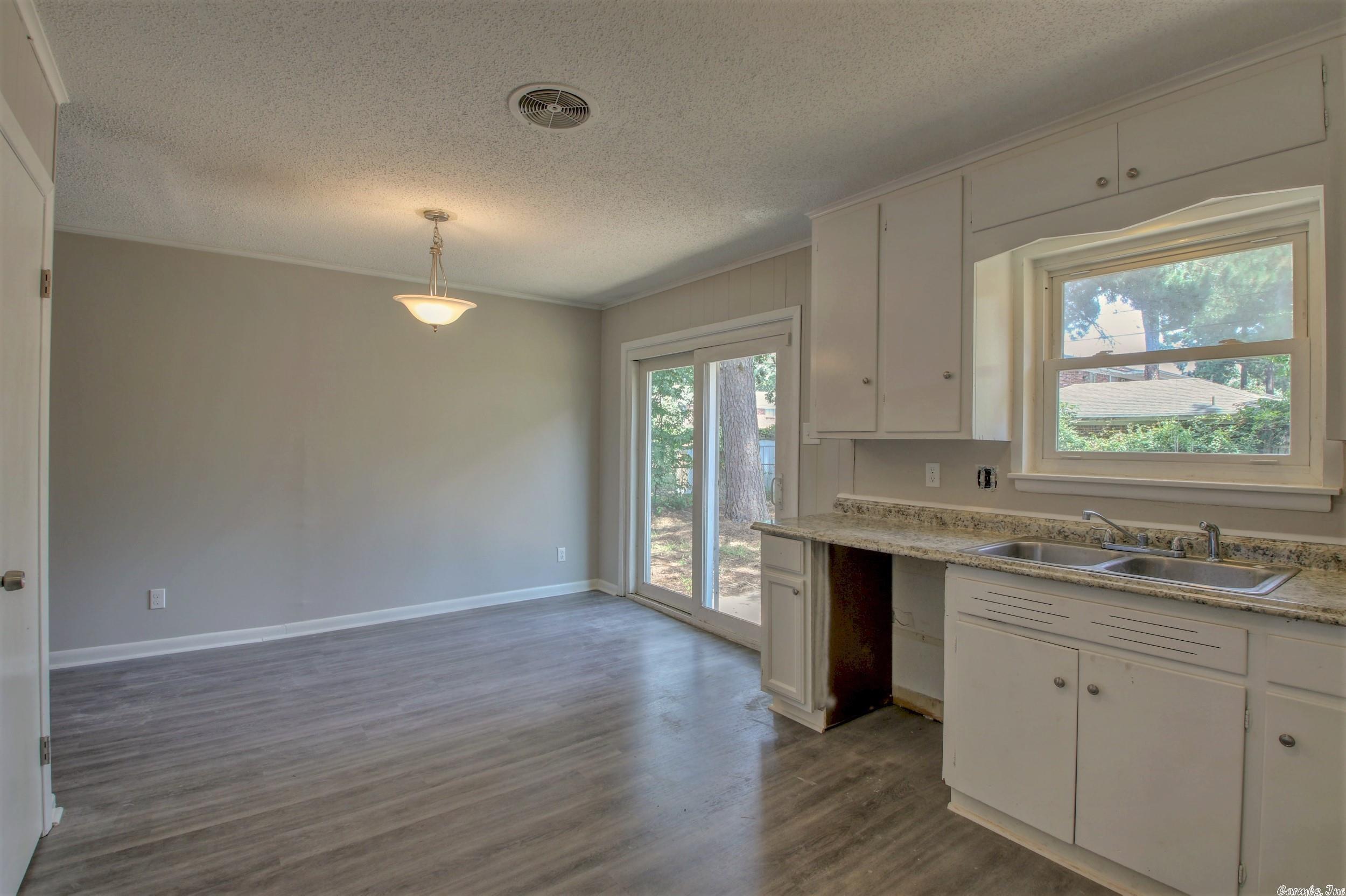 South Gate - Residential Lease