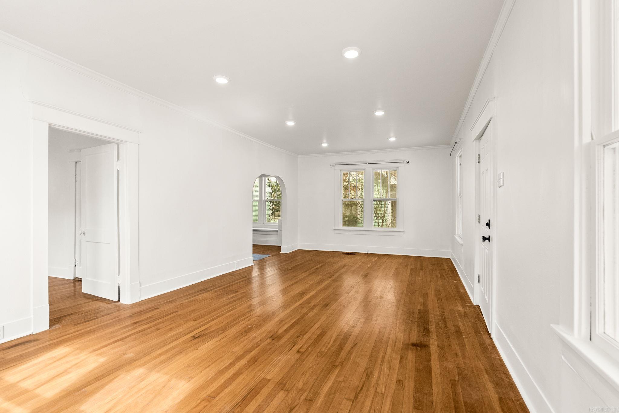 ELMHURST - Residential