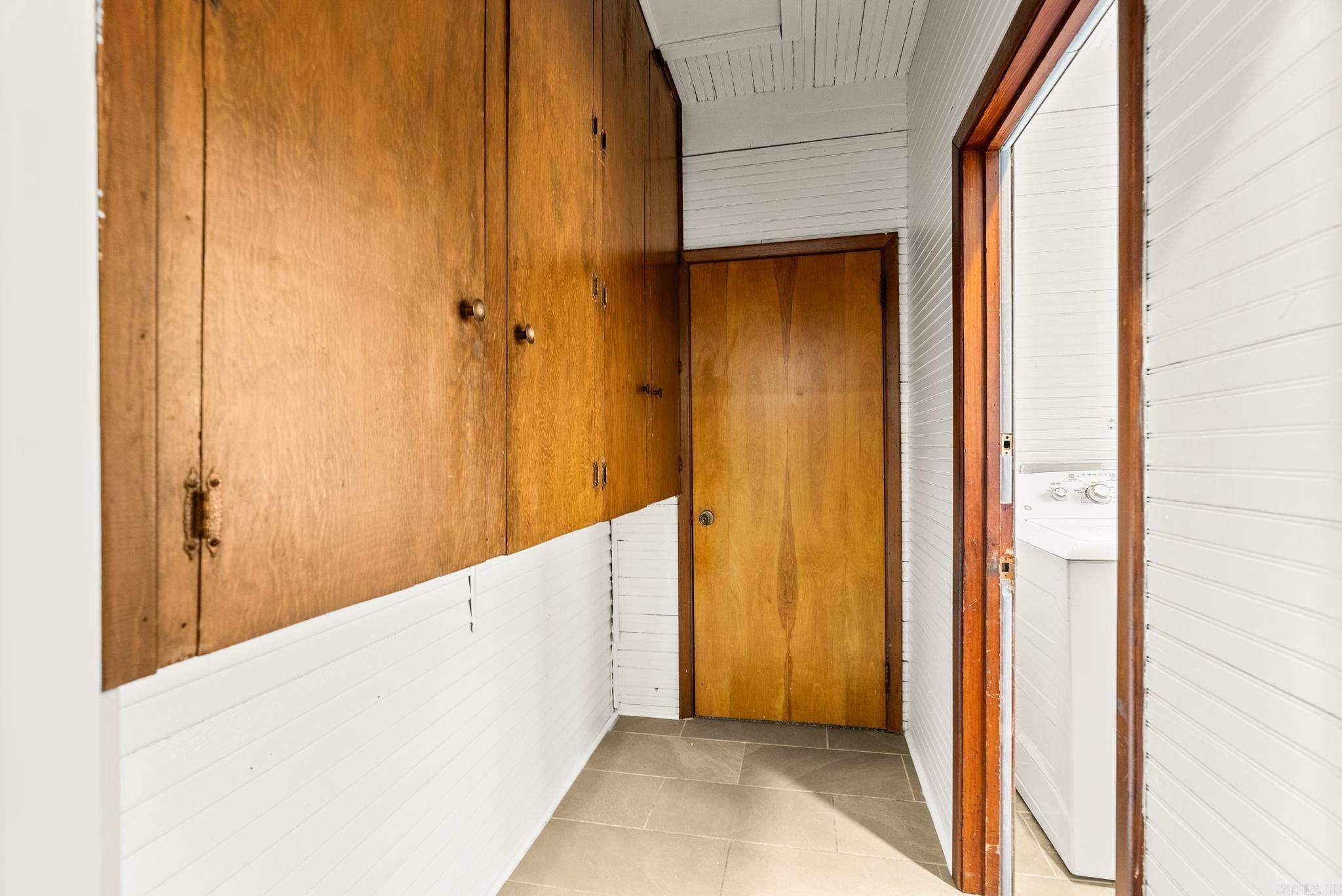 ELMHURST - Residential