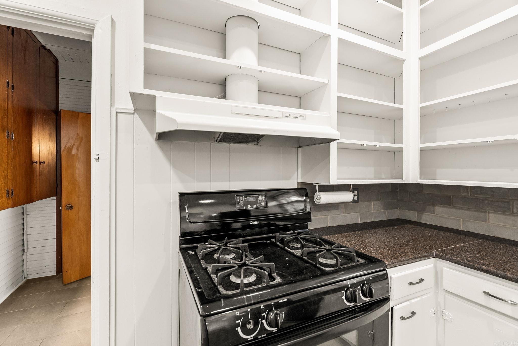 ELMHURST - Residential