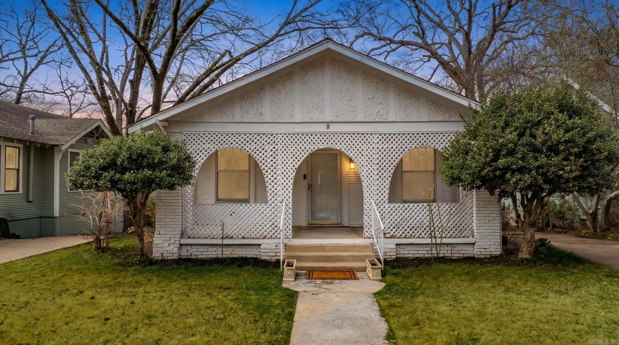 ELMHURST - Residential