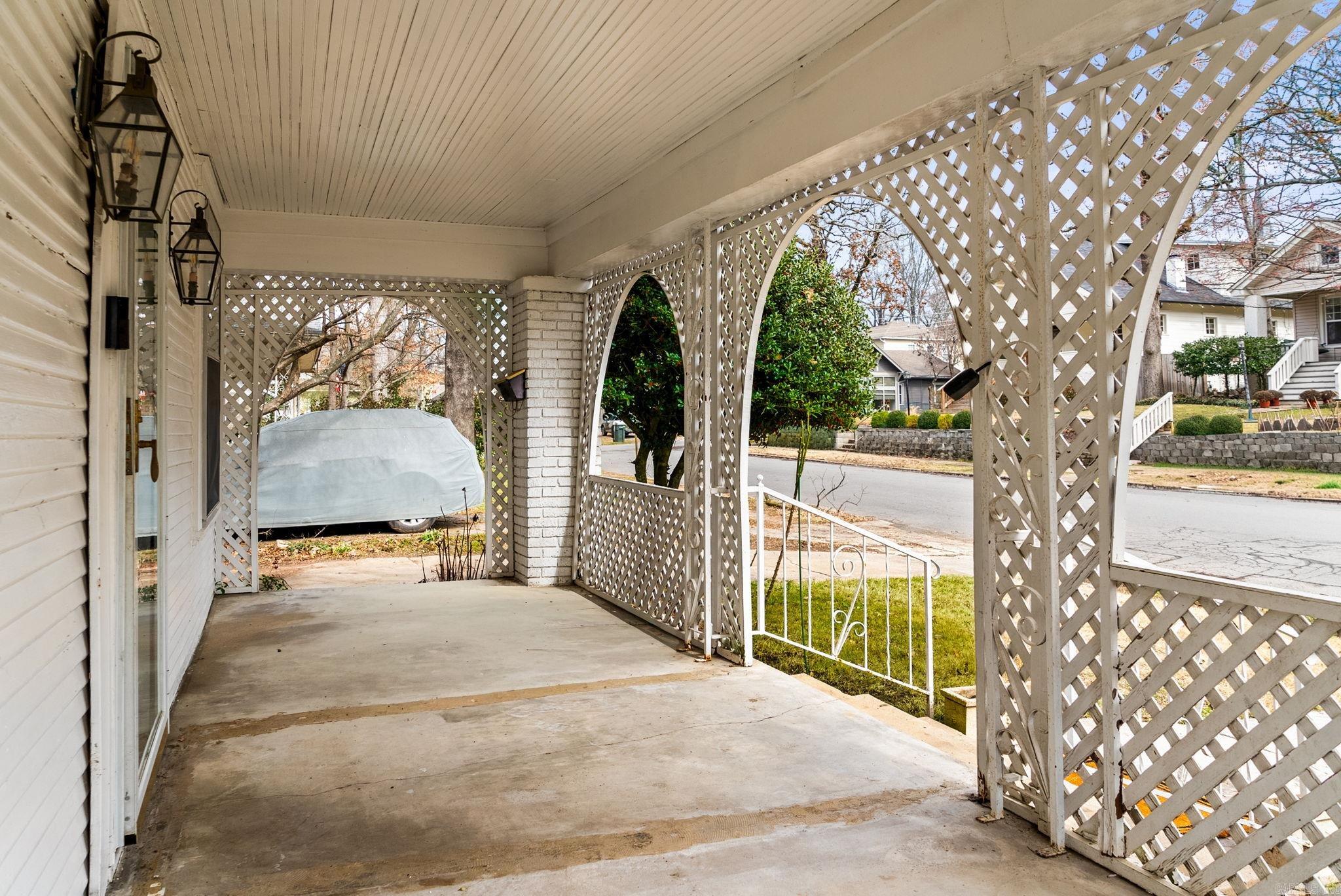 ELMHURST - Residential