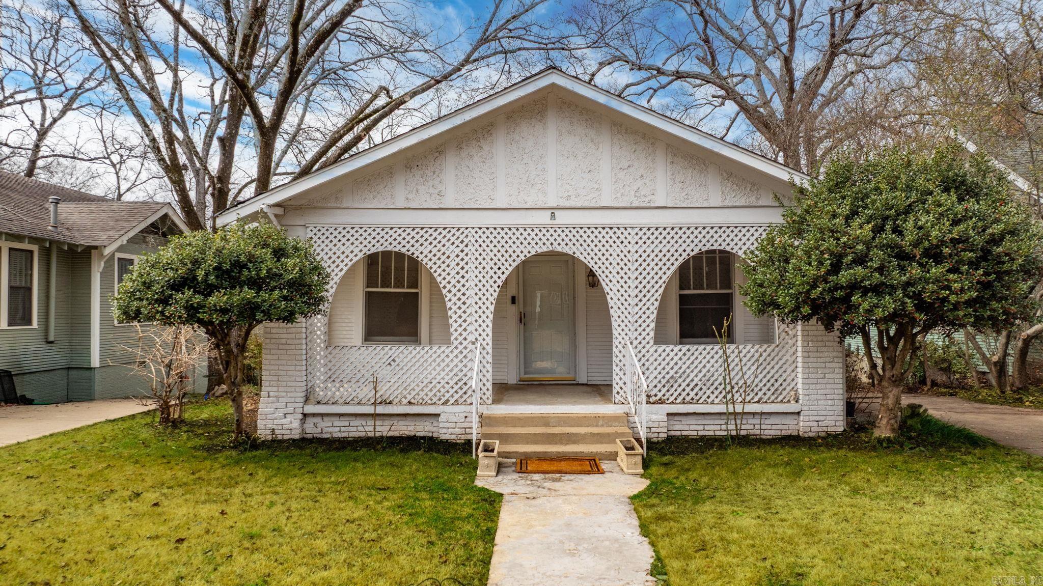 ELMHURST - Residential