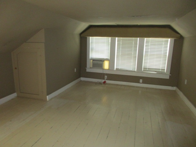 BEMIS GROVE - Residential