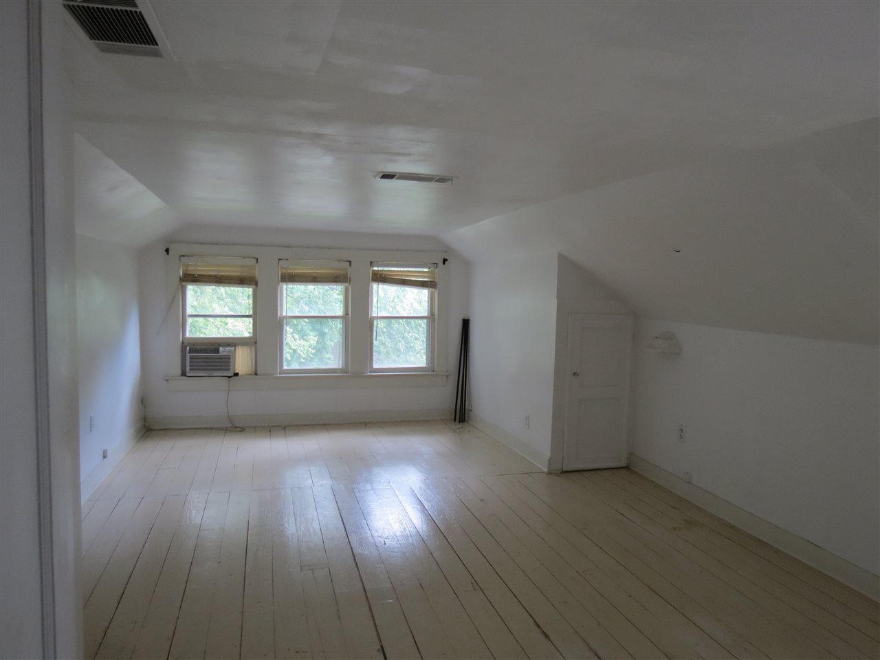 BEMIS GROVE - Residential