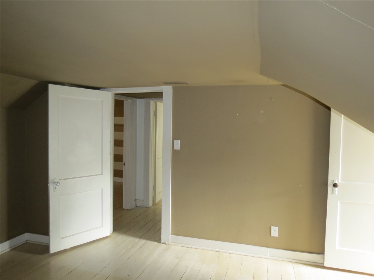 BEMIS GROVE - Residential