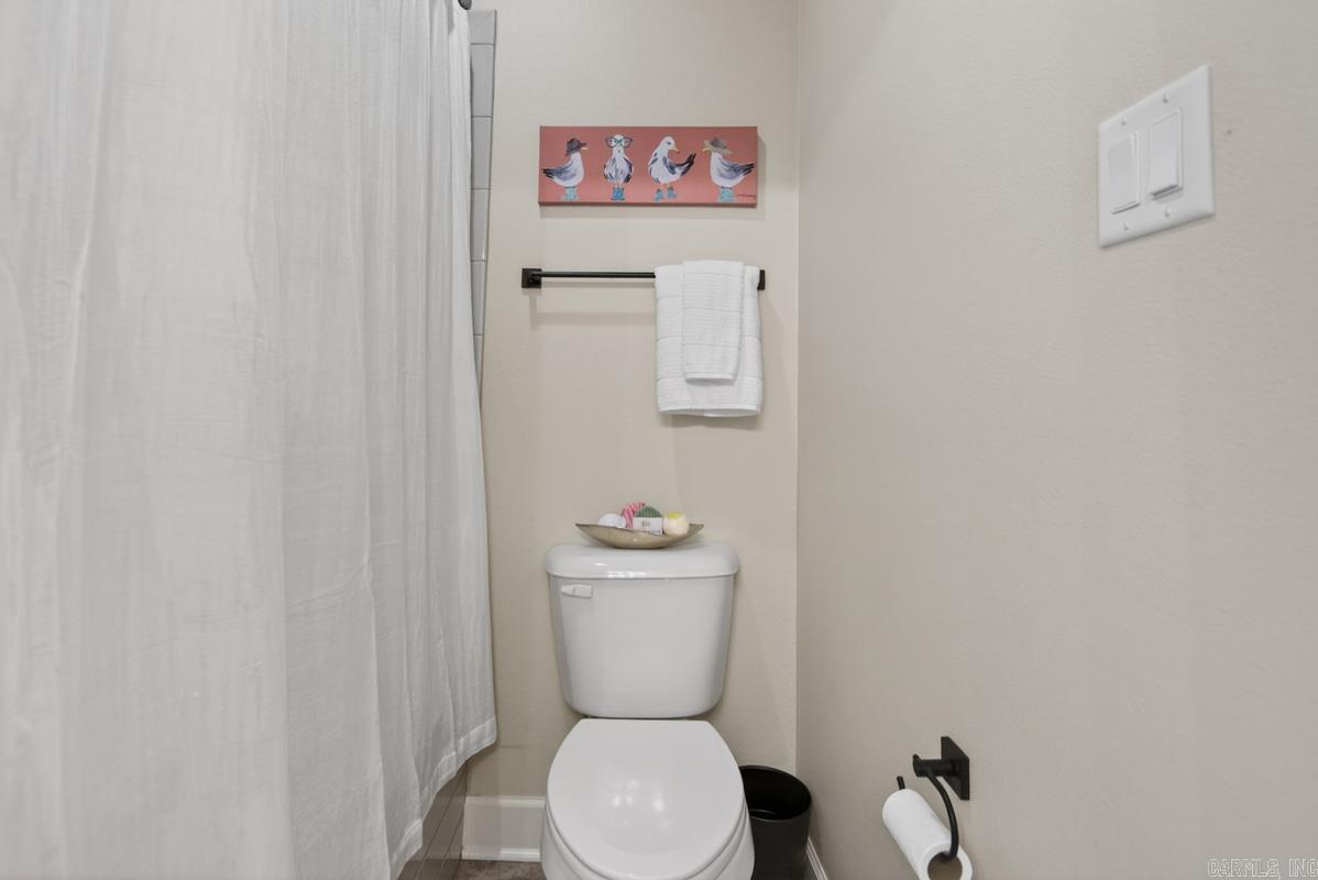 CHENAL VALLEY EPERNAY PLACE - Residential