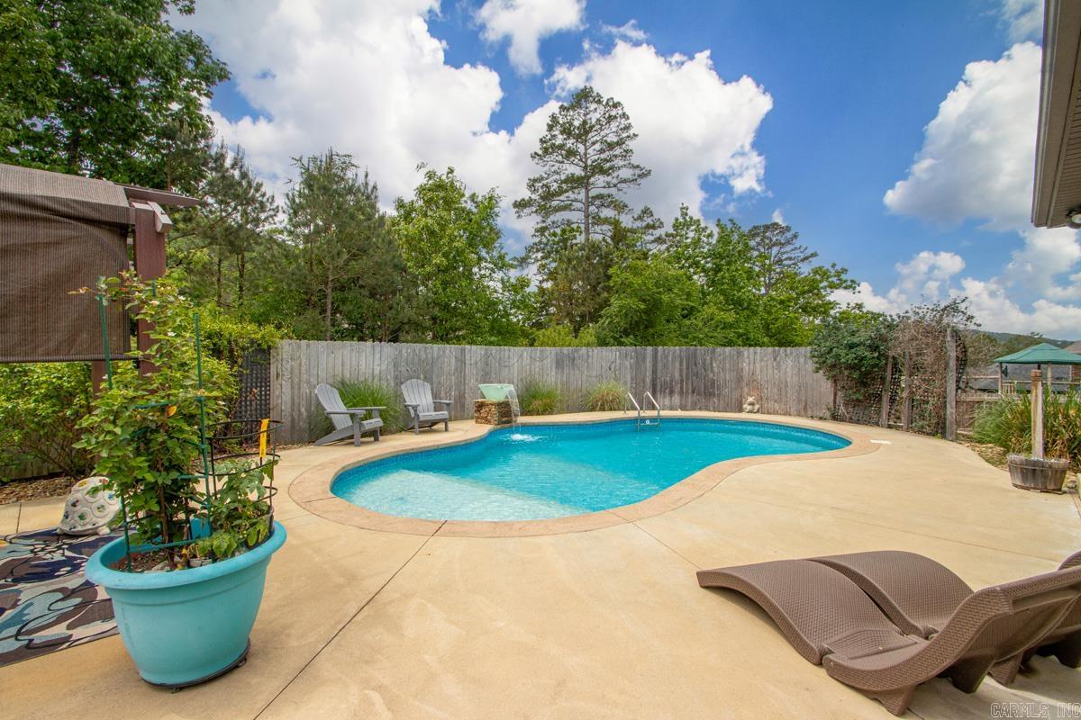 CHENAL VALLEY EPERNAY PLACE - Residential