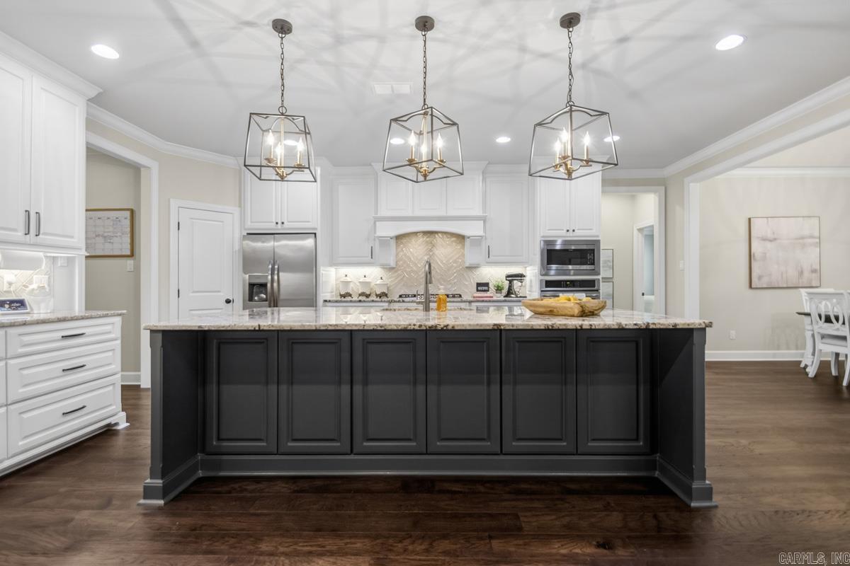 CHENAL VALLEY EPERNAY PLACE - Residential