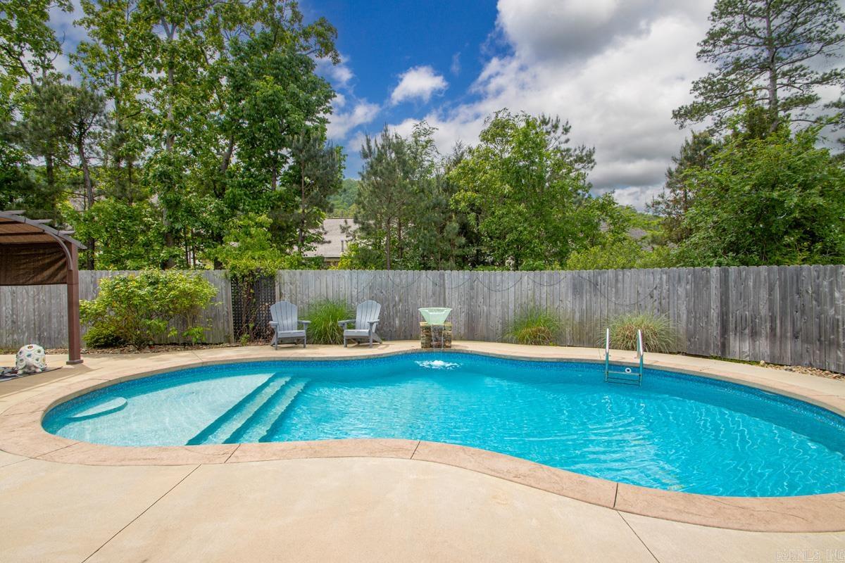 CHENAL VALLEY EPERNAY PLACE - Residential