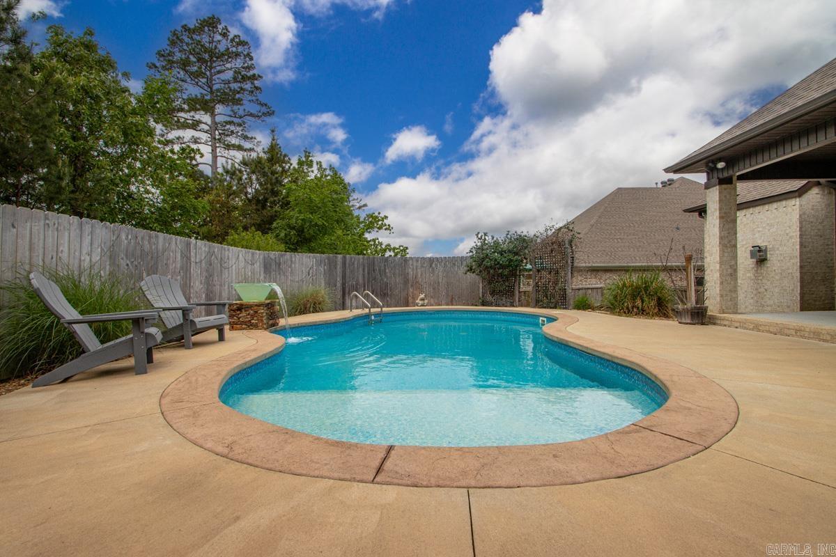 CHENAL VALLEY EPERNAY PLACE - Residential