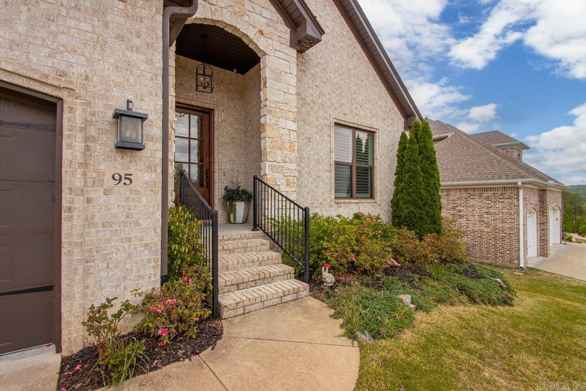 CHENAL VALLEY EPERNAY PLACE - Residential