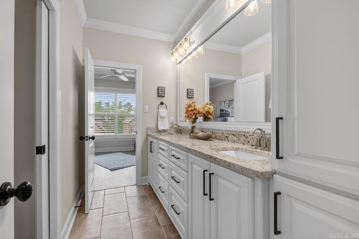 CHENAL VALLEY EPERNAY PLACE - Residential