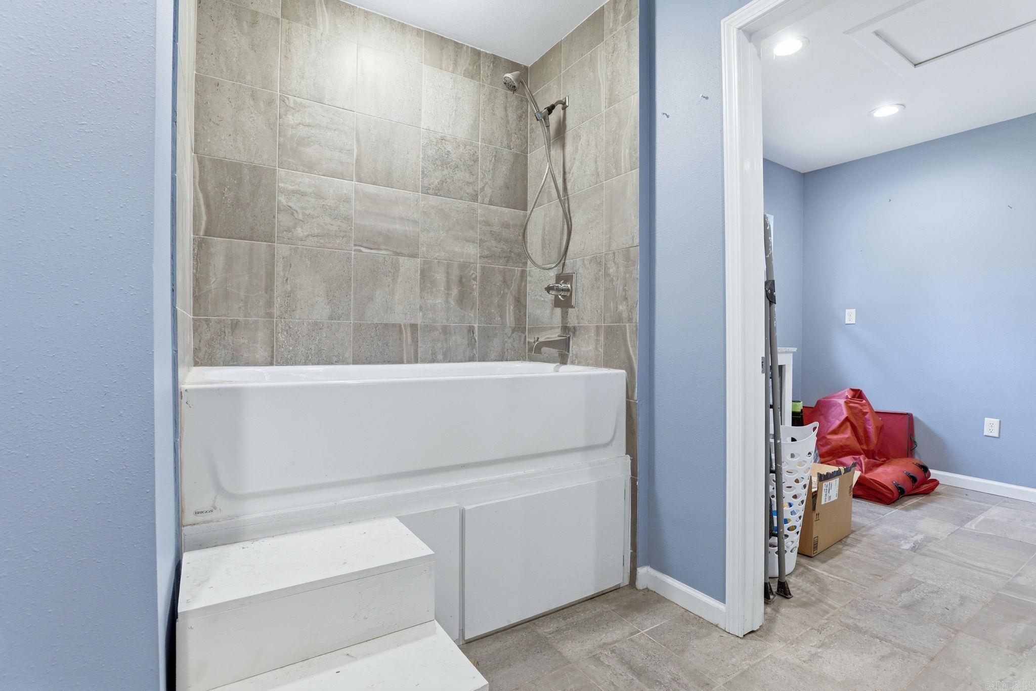 ASCOT AT SARDIS - Residential