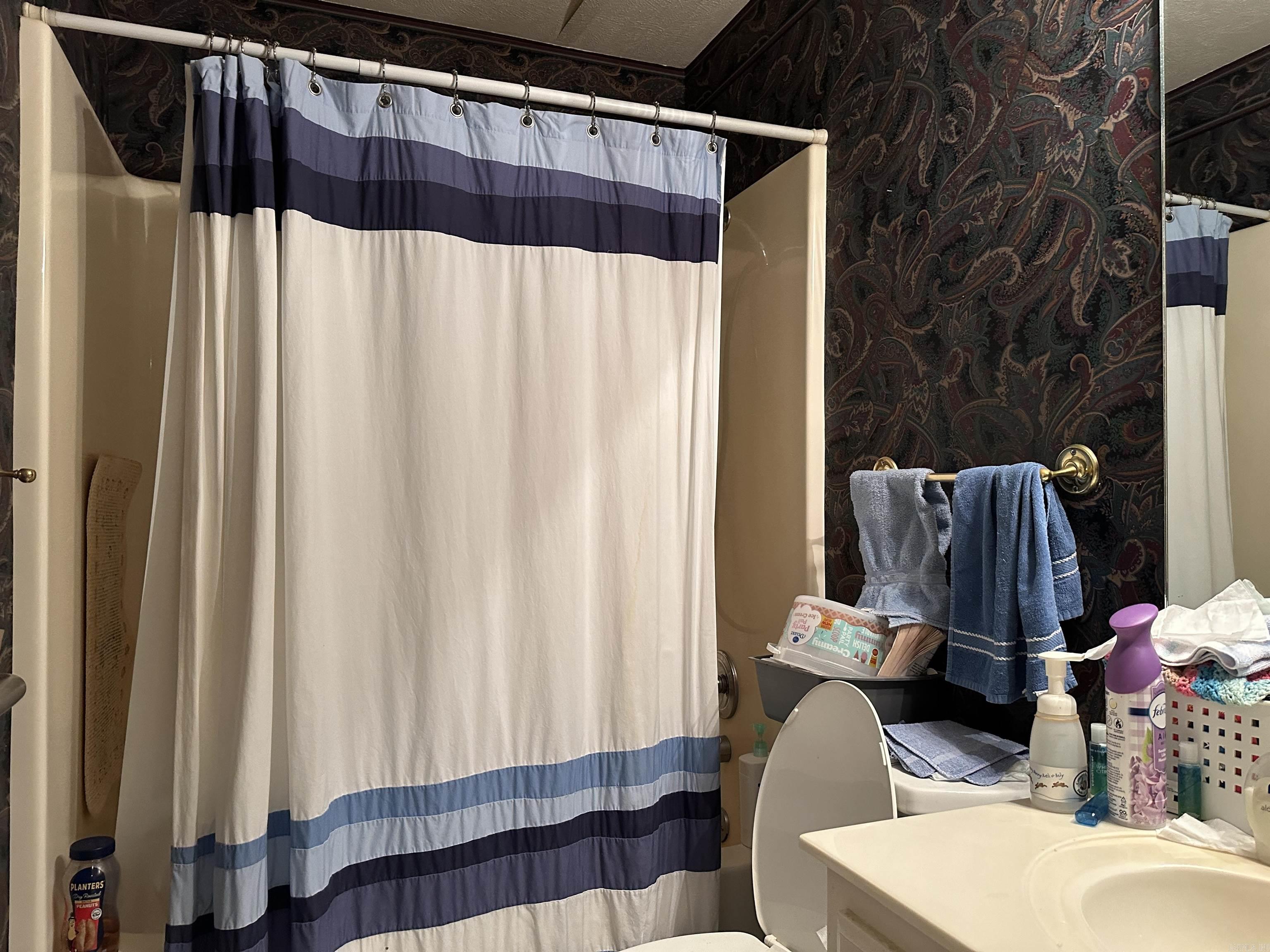 WOODLAND SPRINGS - Residential