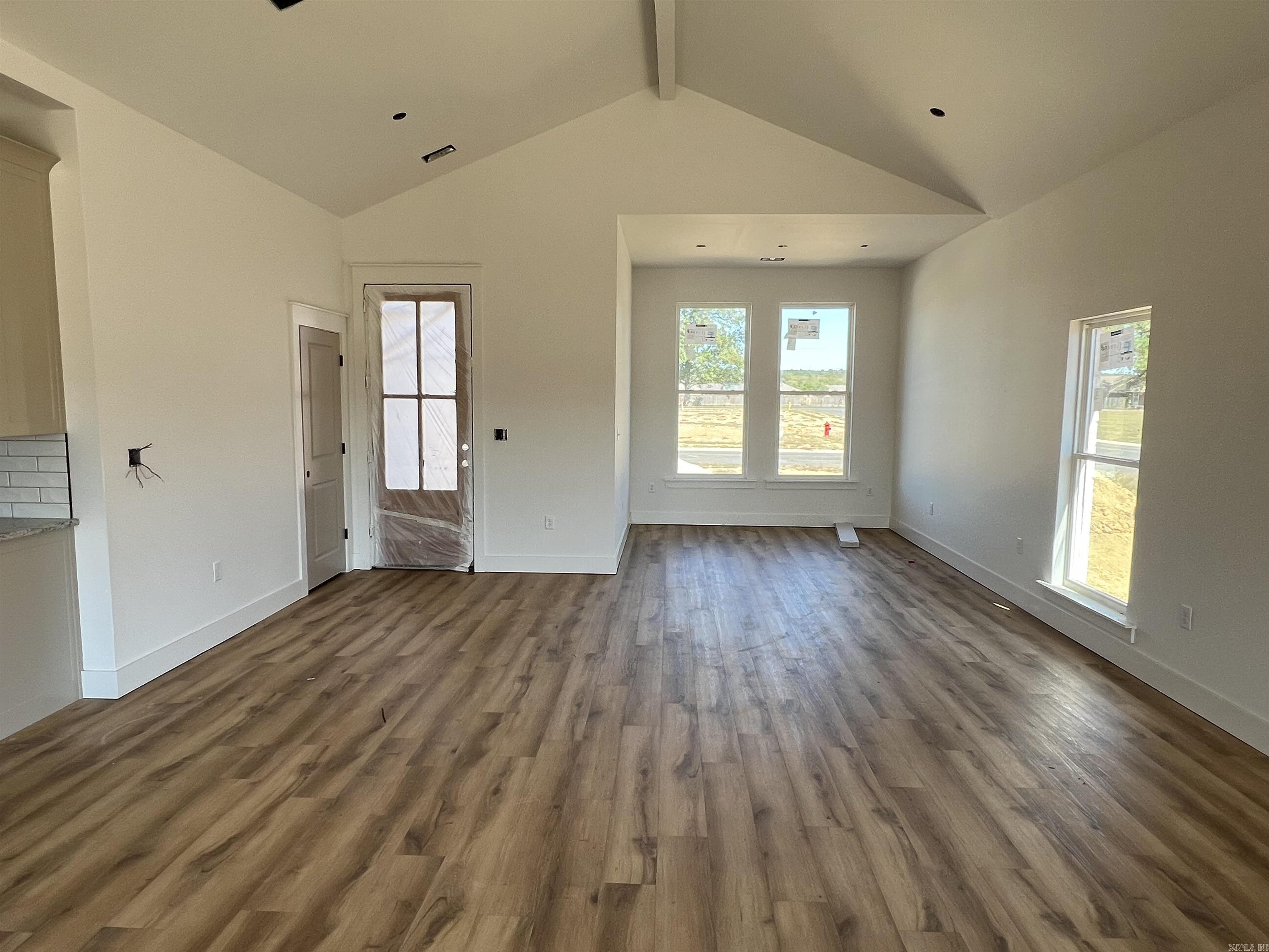 EAST MEADOW - Residential