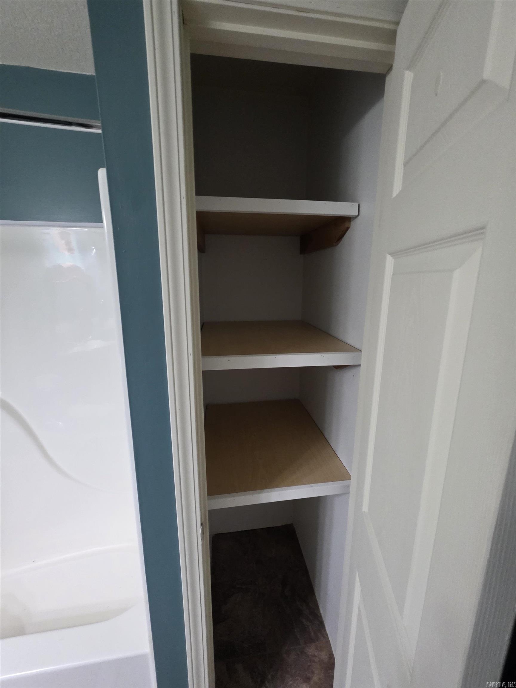 M&B PIGGOTT 2-20-8 - Residential