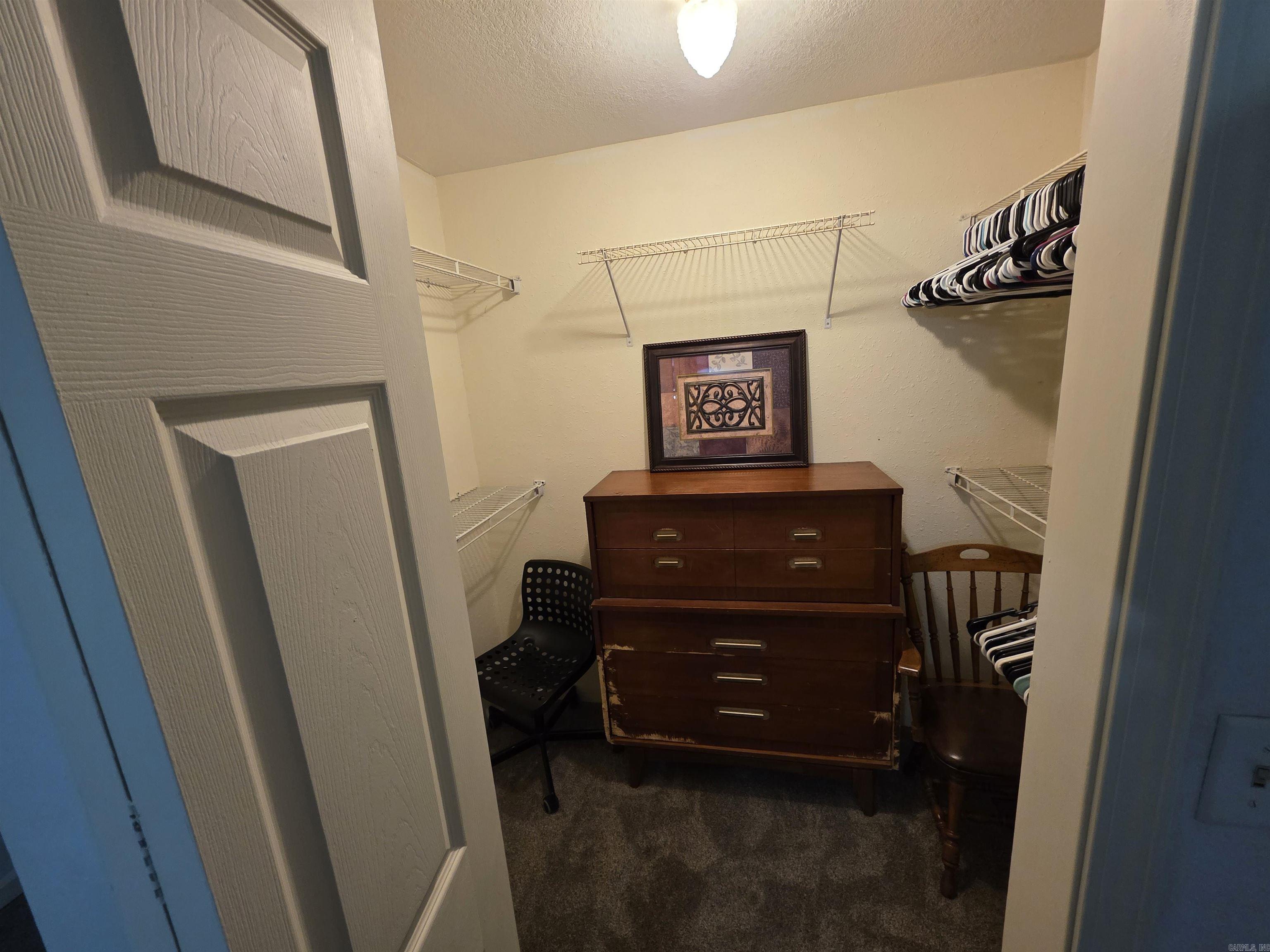 M&B PIGGOTT 2-20-8 - Residential