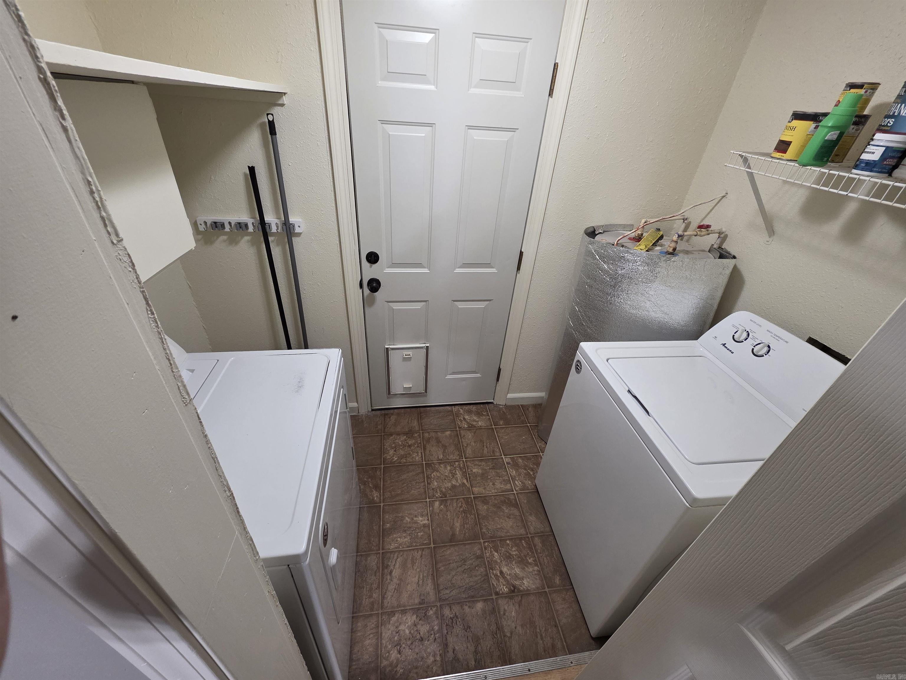 M&B PIGGOTT 2-20-8 - Residential