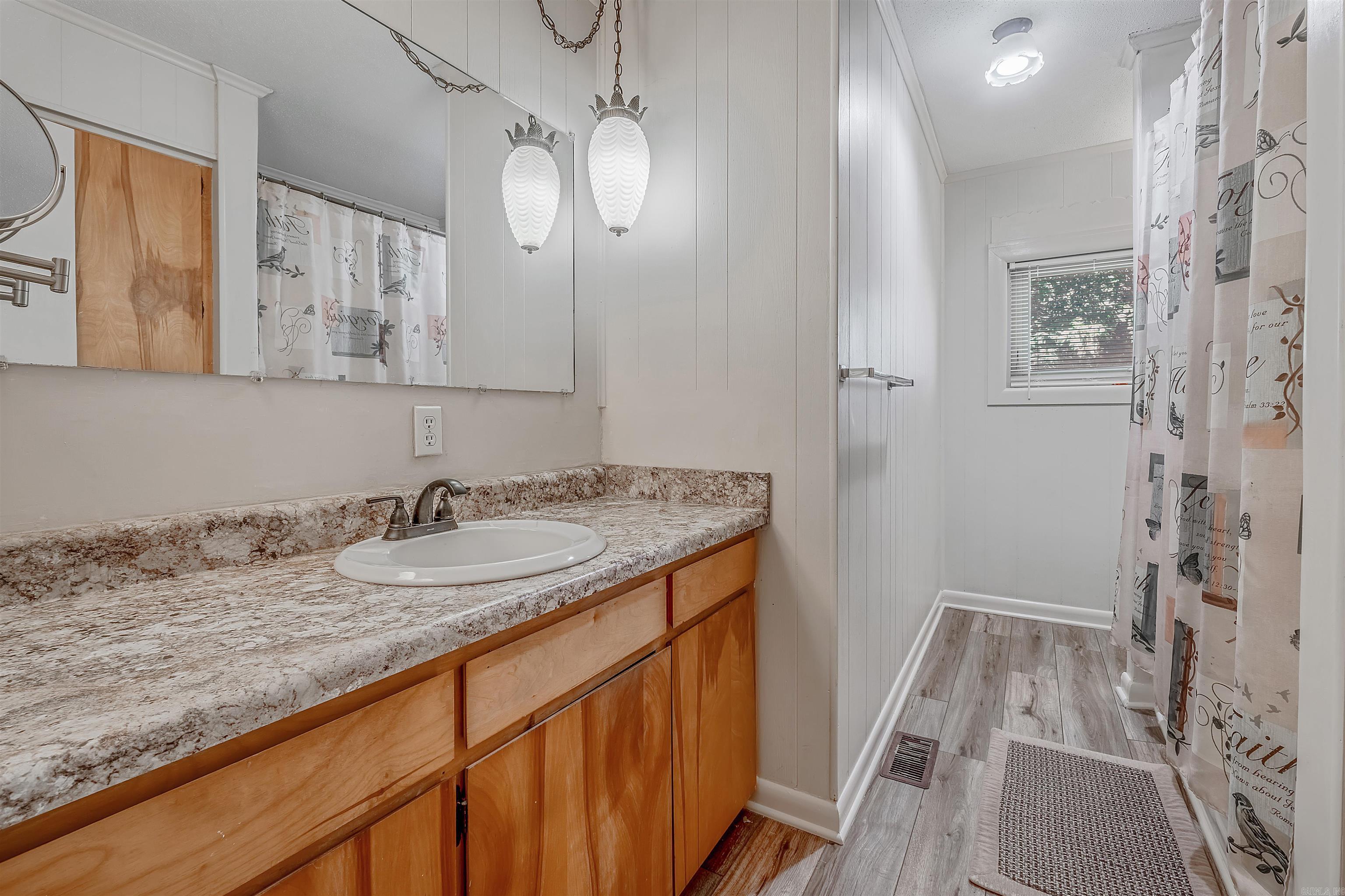 MOOREVIEW - Residential