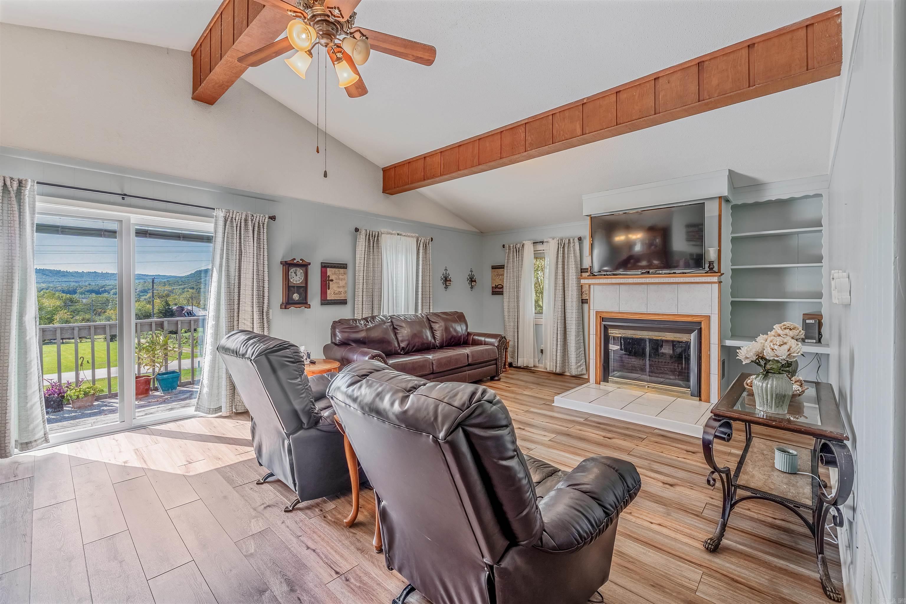 MOOREVIEW - Residential