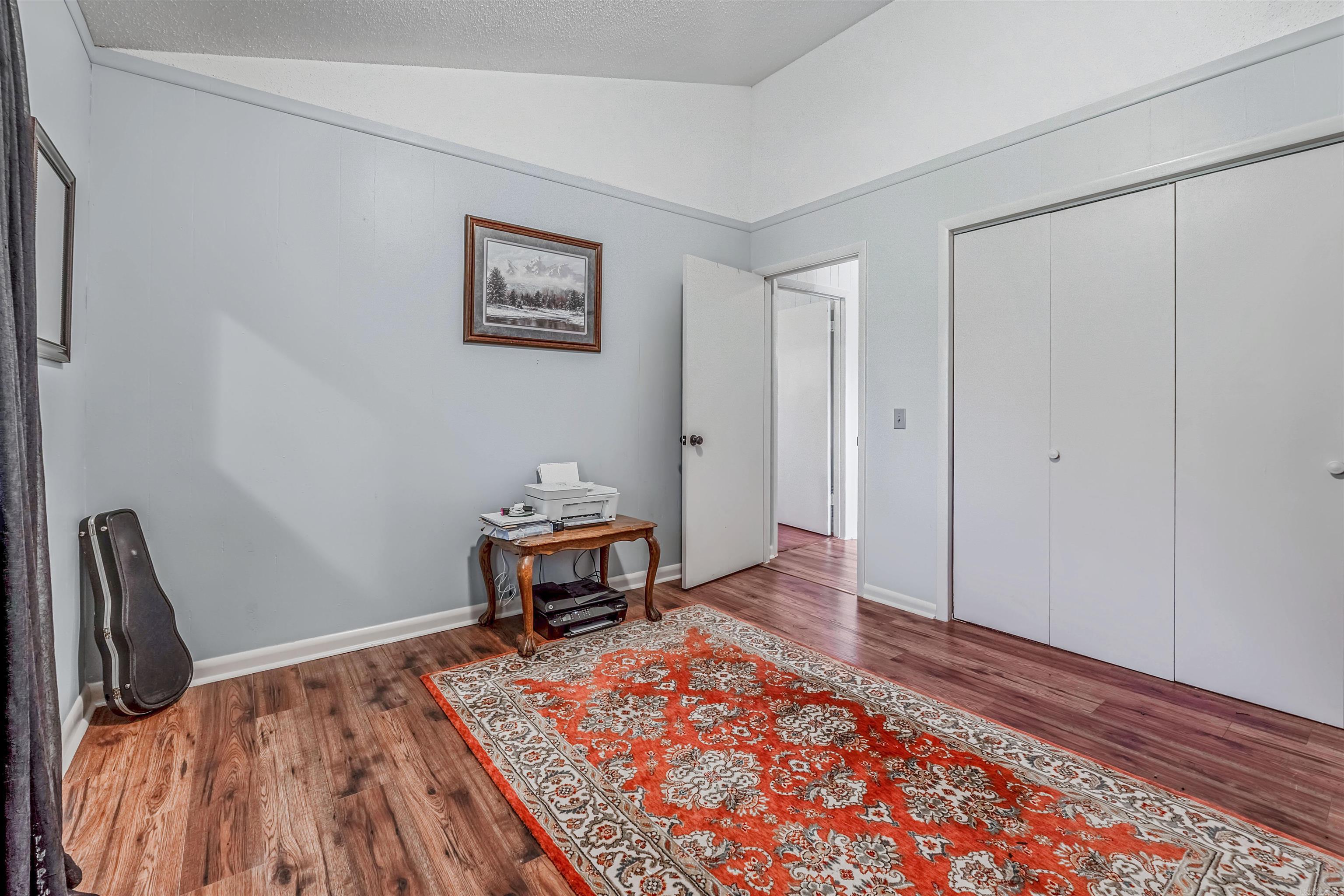 MOOREVIEW - Residential