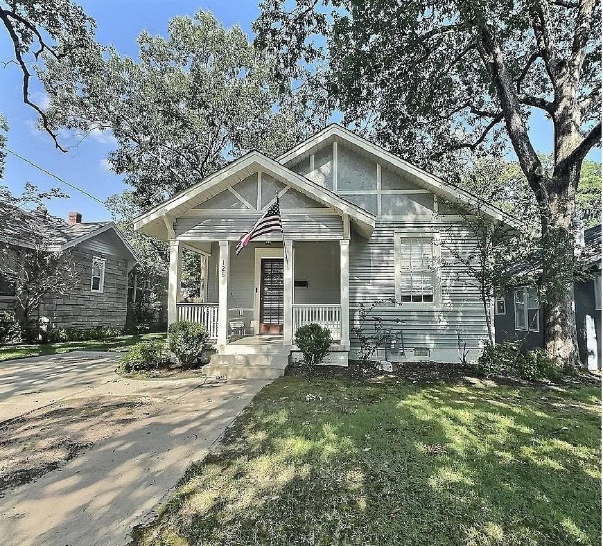 ELMHURST - Residential