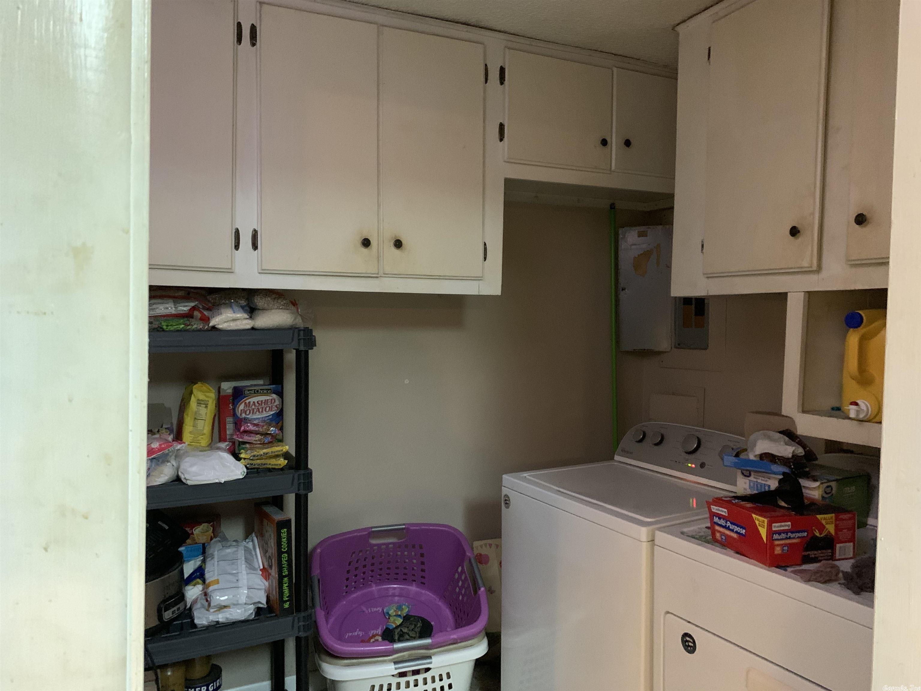 RIVER OAKS - Residential