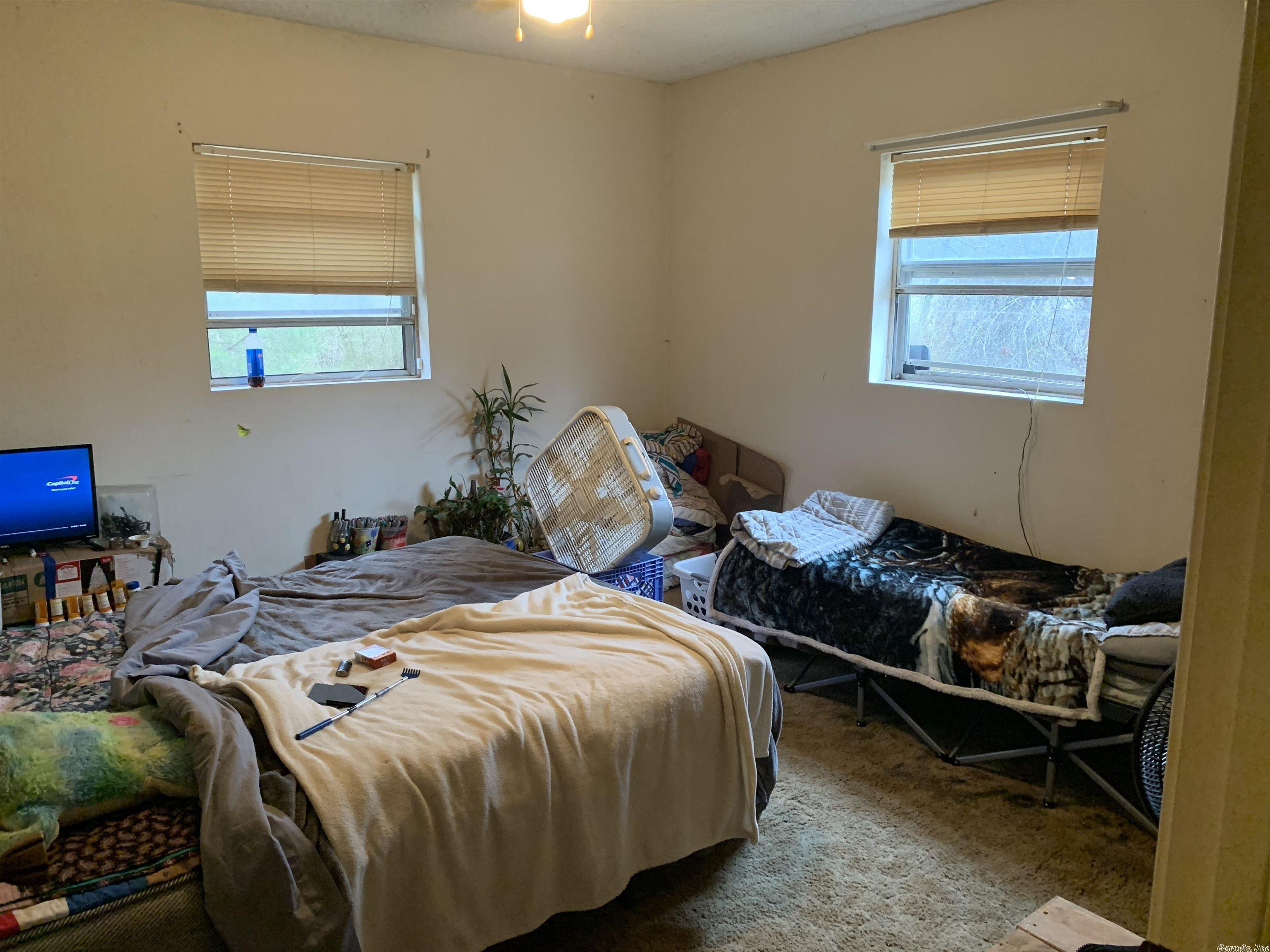 RIVER OAKS - Residential