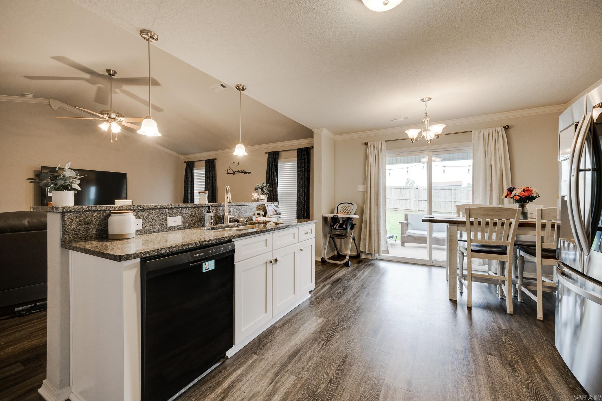 TRAMMEL ESTATES - Residential