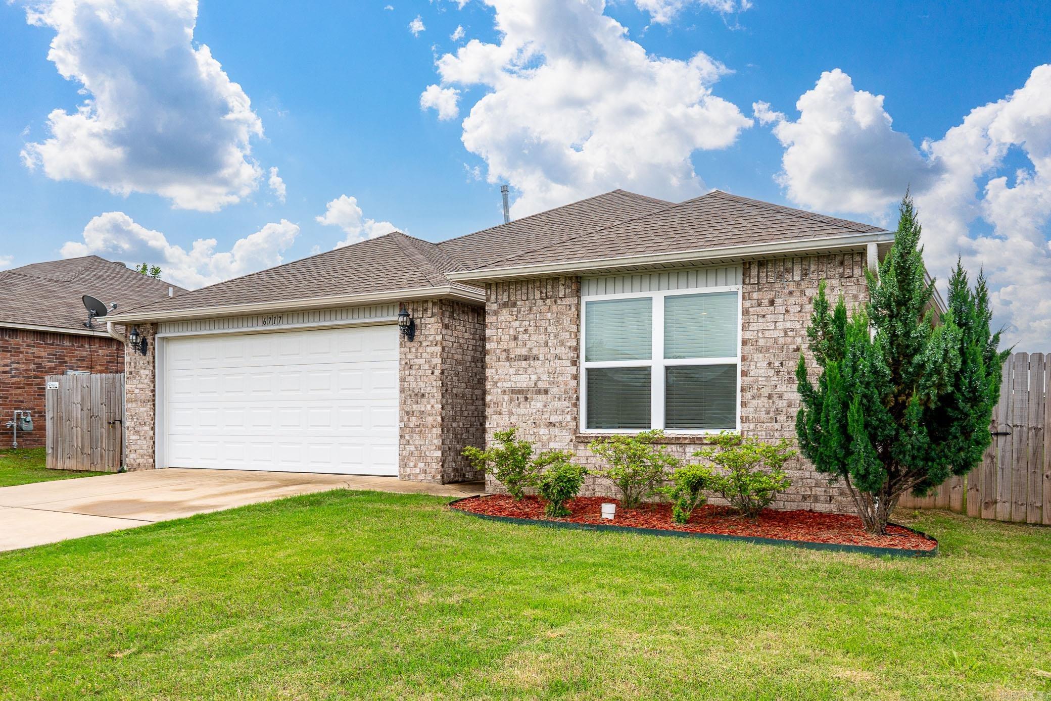 TRAMMEL ESTATES - Residential