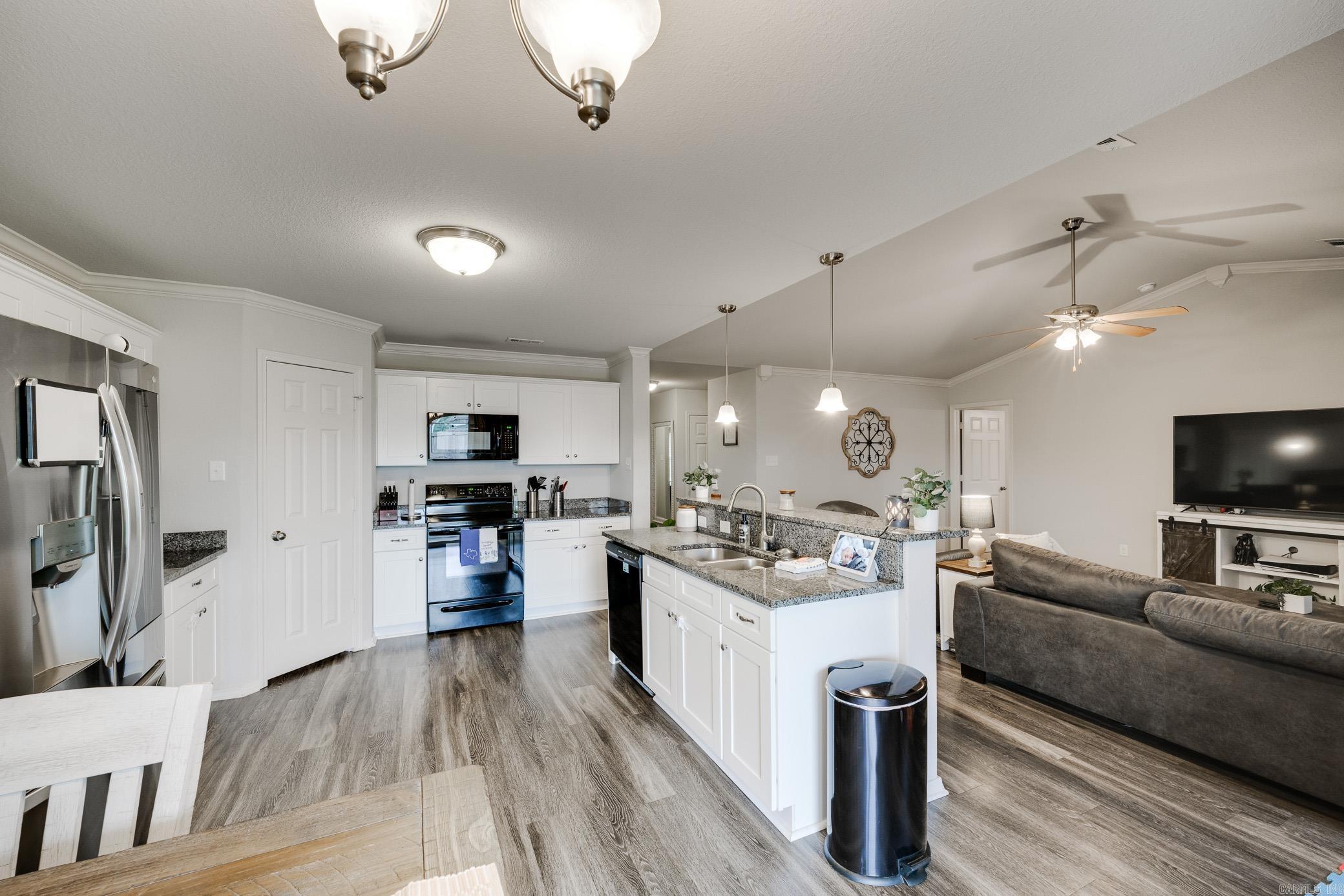 TRAMMEL ESTATES - Residential