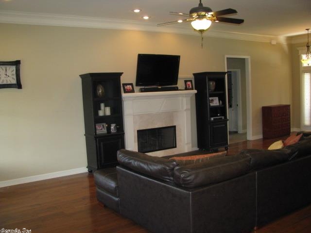 WATERS EDGE - Residential