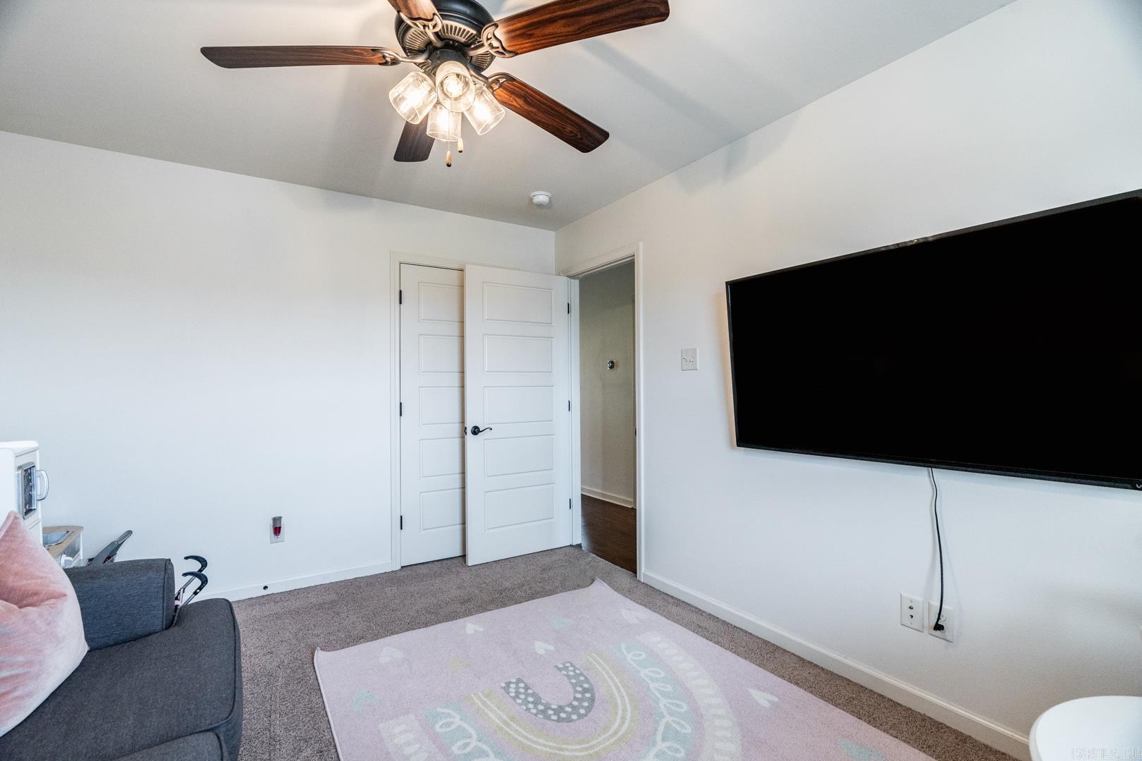 CYPRESS VALLEY - Residential