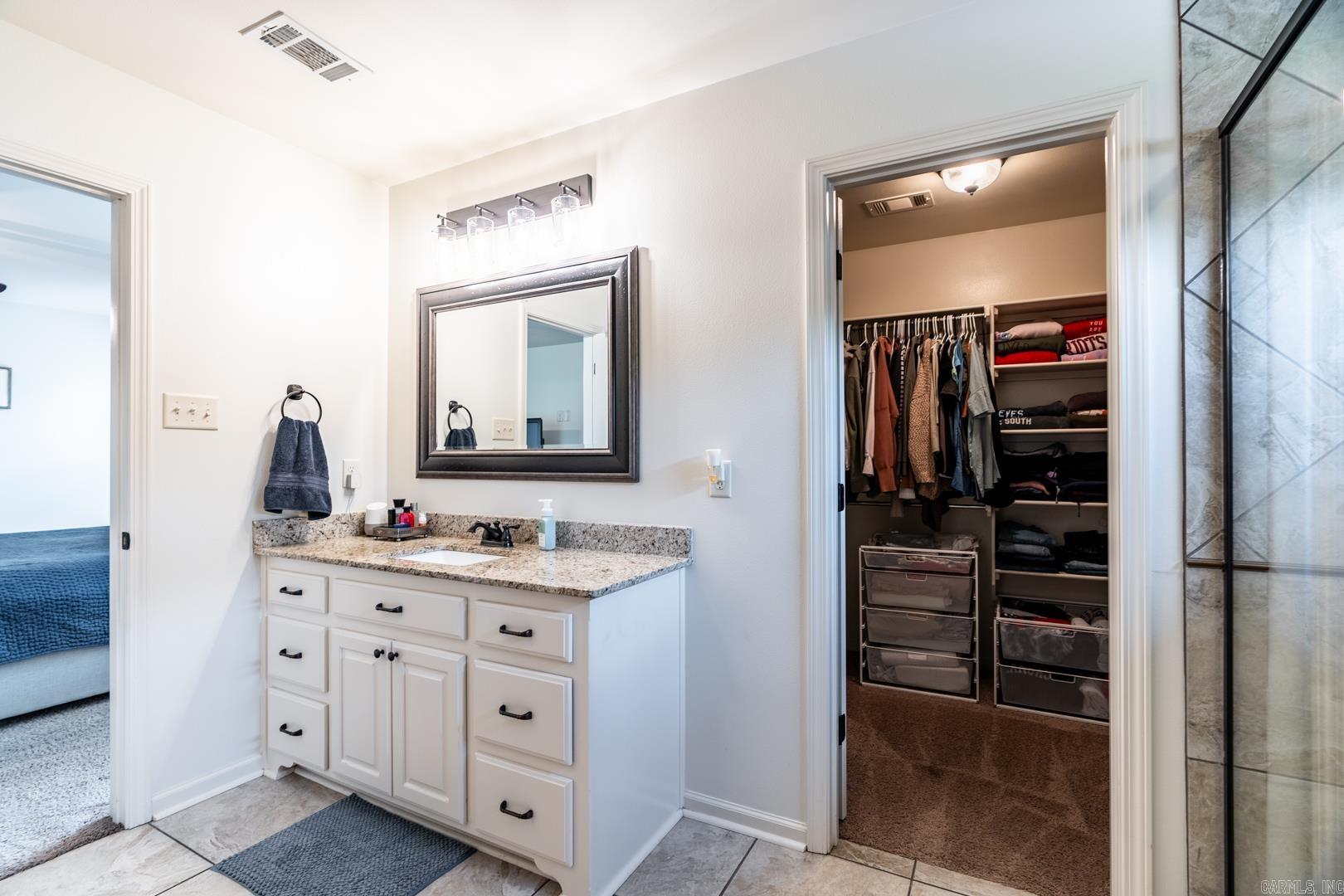 CYPRESS VALLEY - Residential